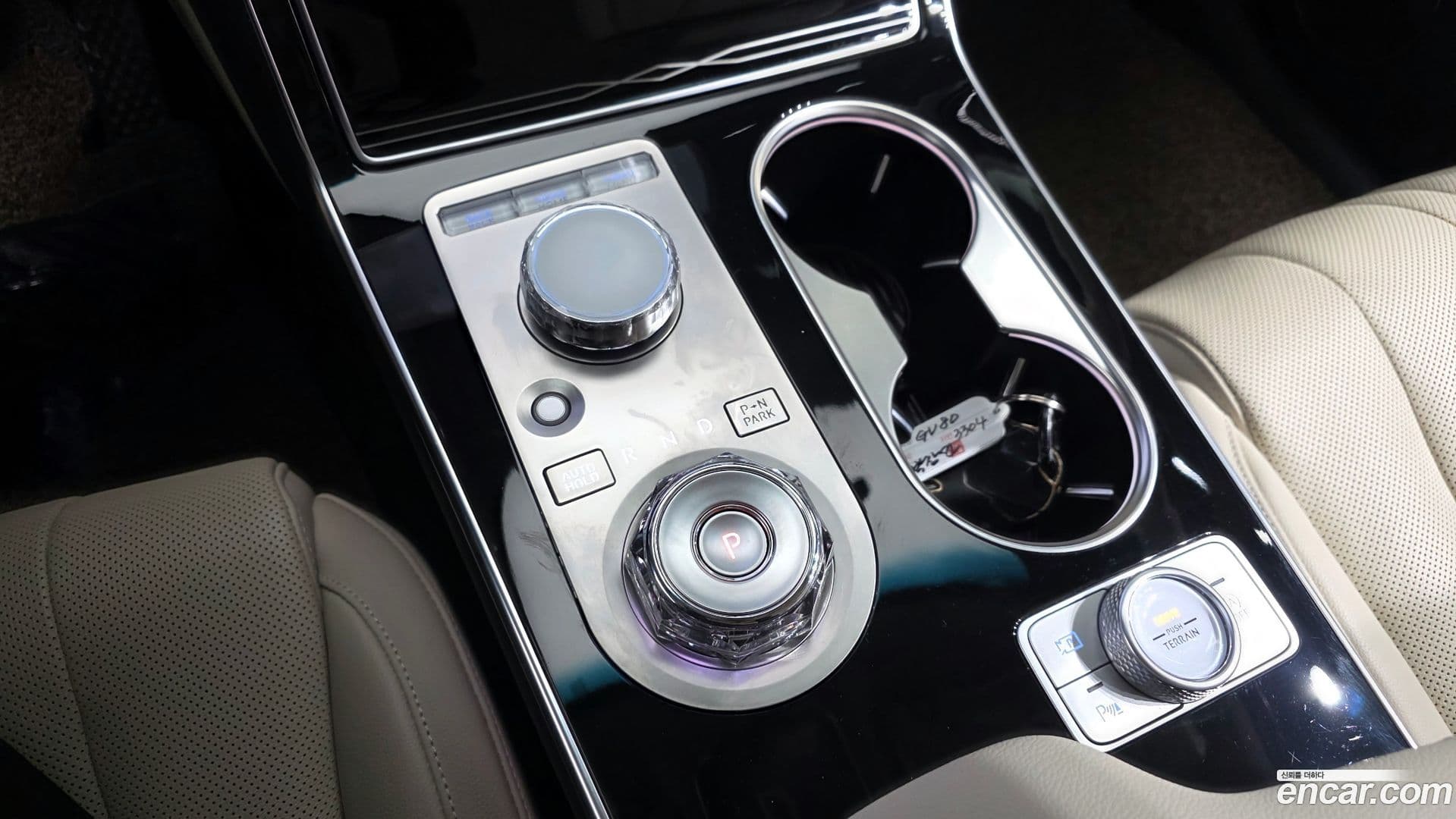 Main__Slider__Photo:GV80 Genesis 2024.2-8