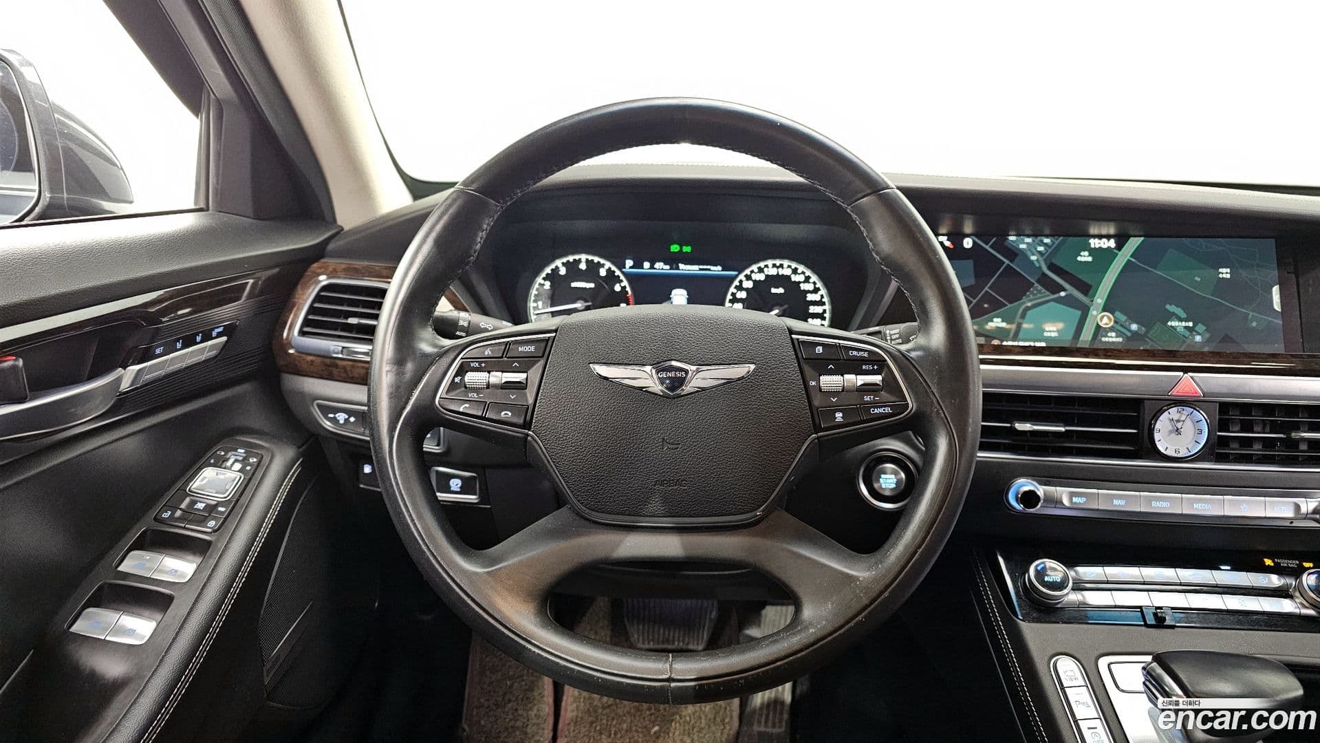 Main__Slider__Photo:G90 Genesis 2019.3-12