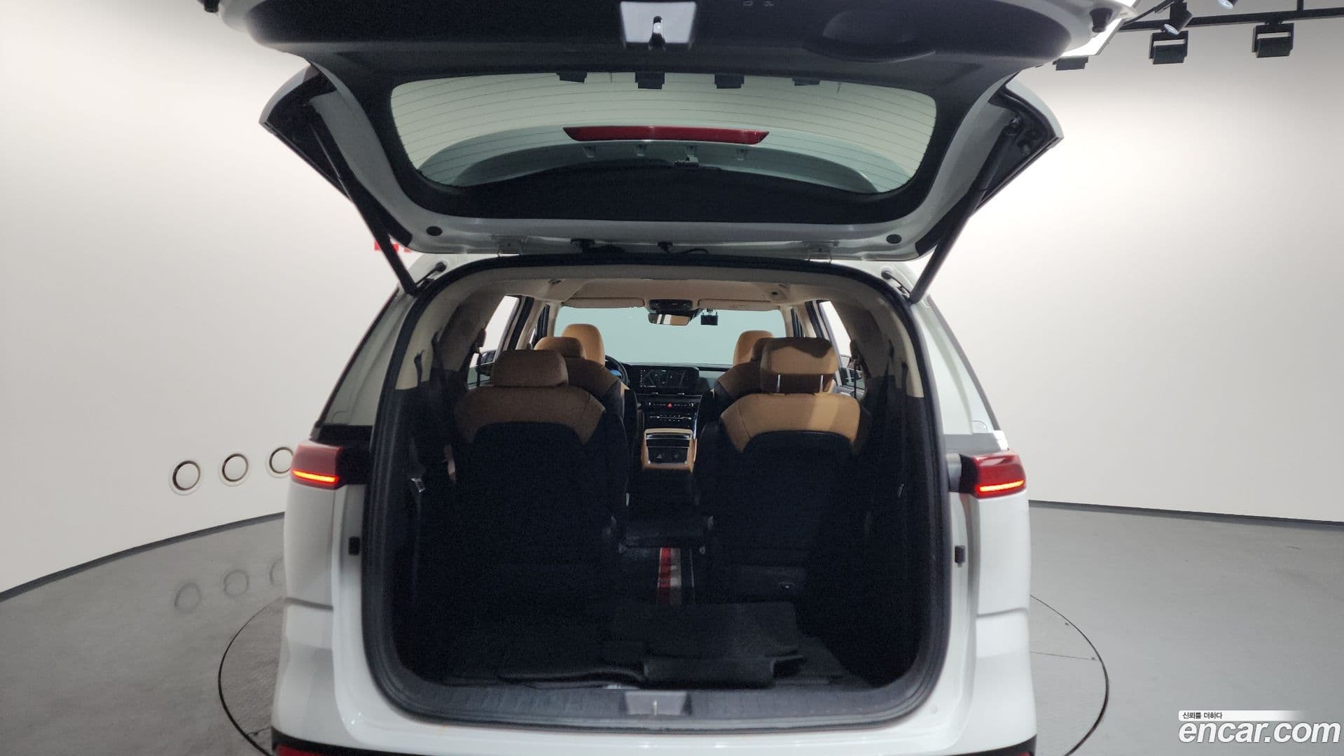 Main__Slider__Photo:Canival Kia 2020.9-19