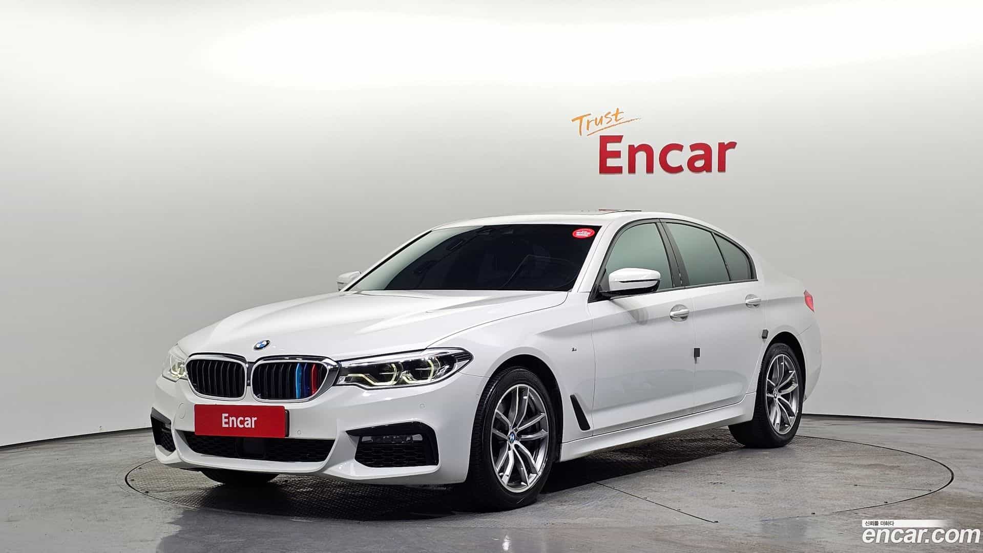 5-Series BMW 2017.5-OUTER-001