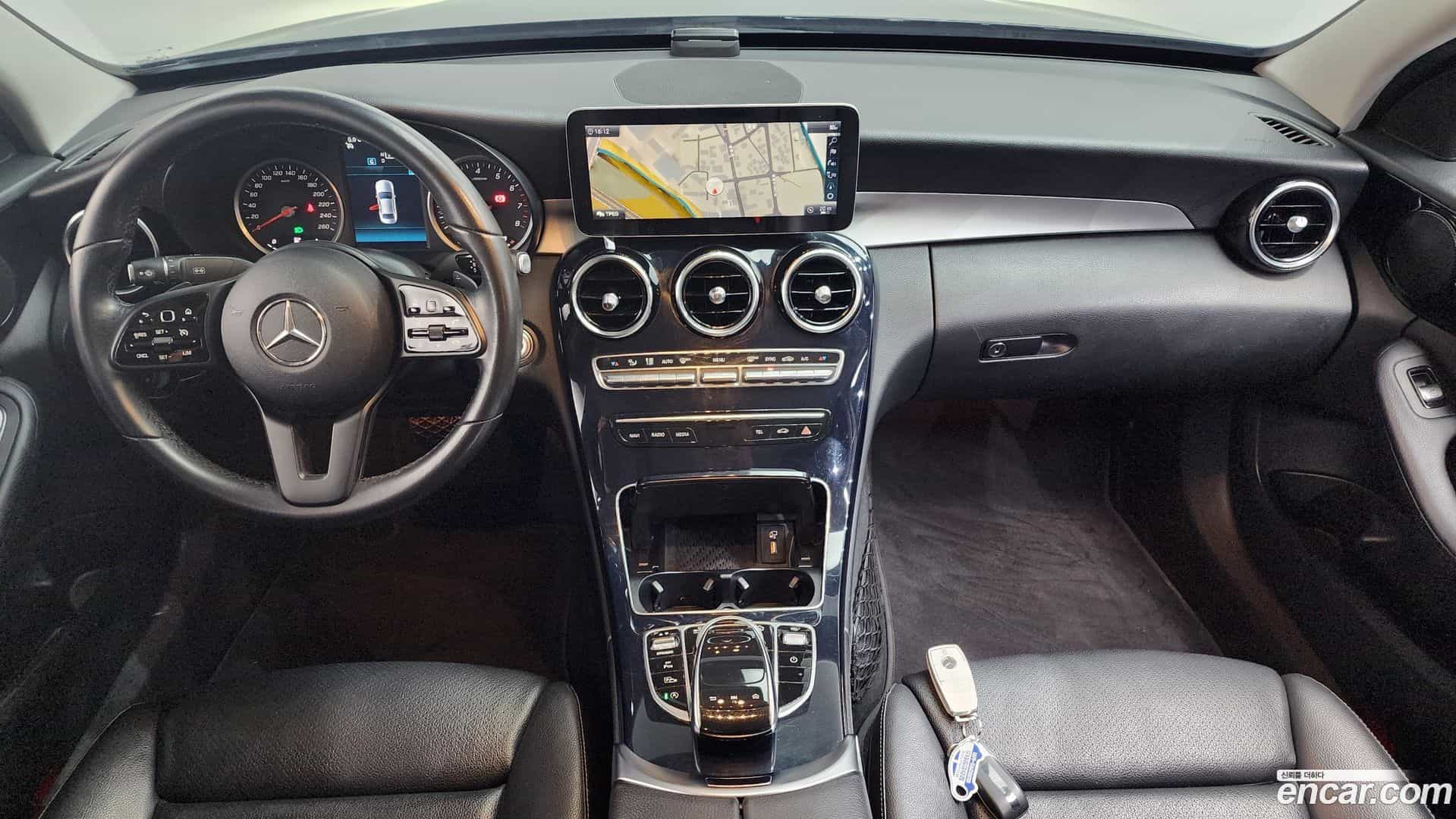 C-Class Mercedes-Benz 2019.10-INNER-007