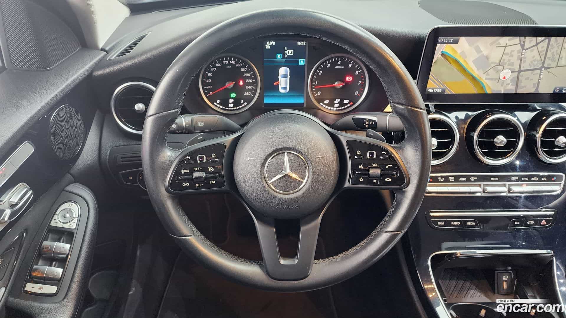 C-Class Mercedes-Benz 2019.10-OPTION-017