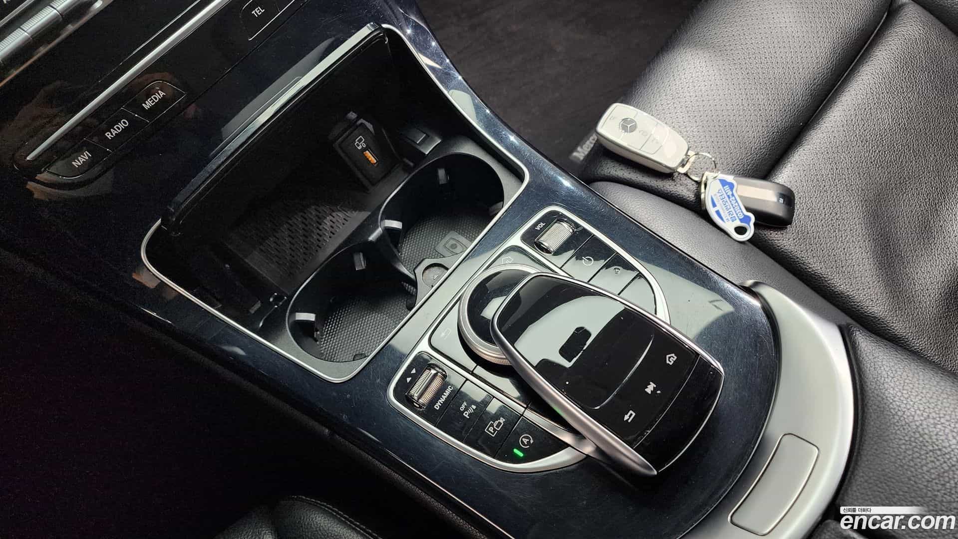 C-Class Mercedes-Benz 2019.10-OPTION-022