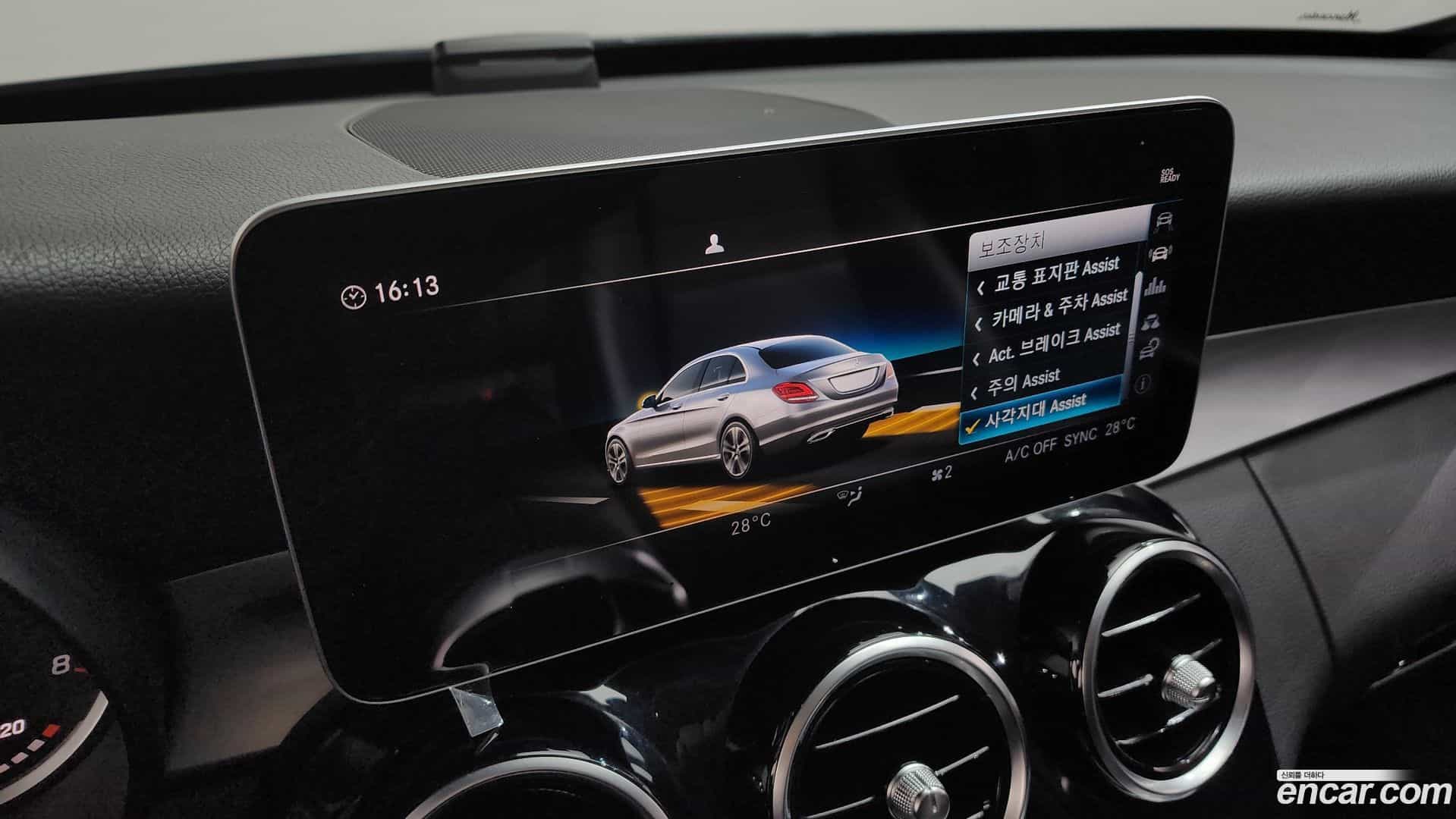 C-Class Mercedes-Benz 2019.10-OPTION-023