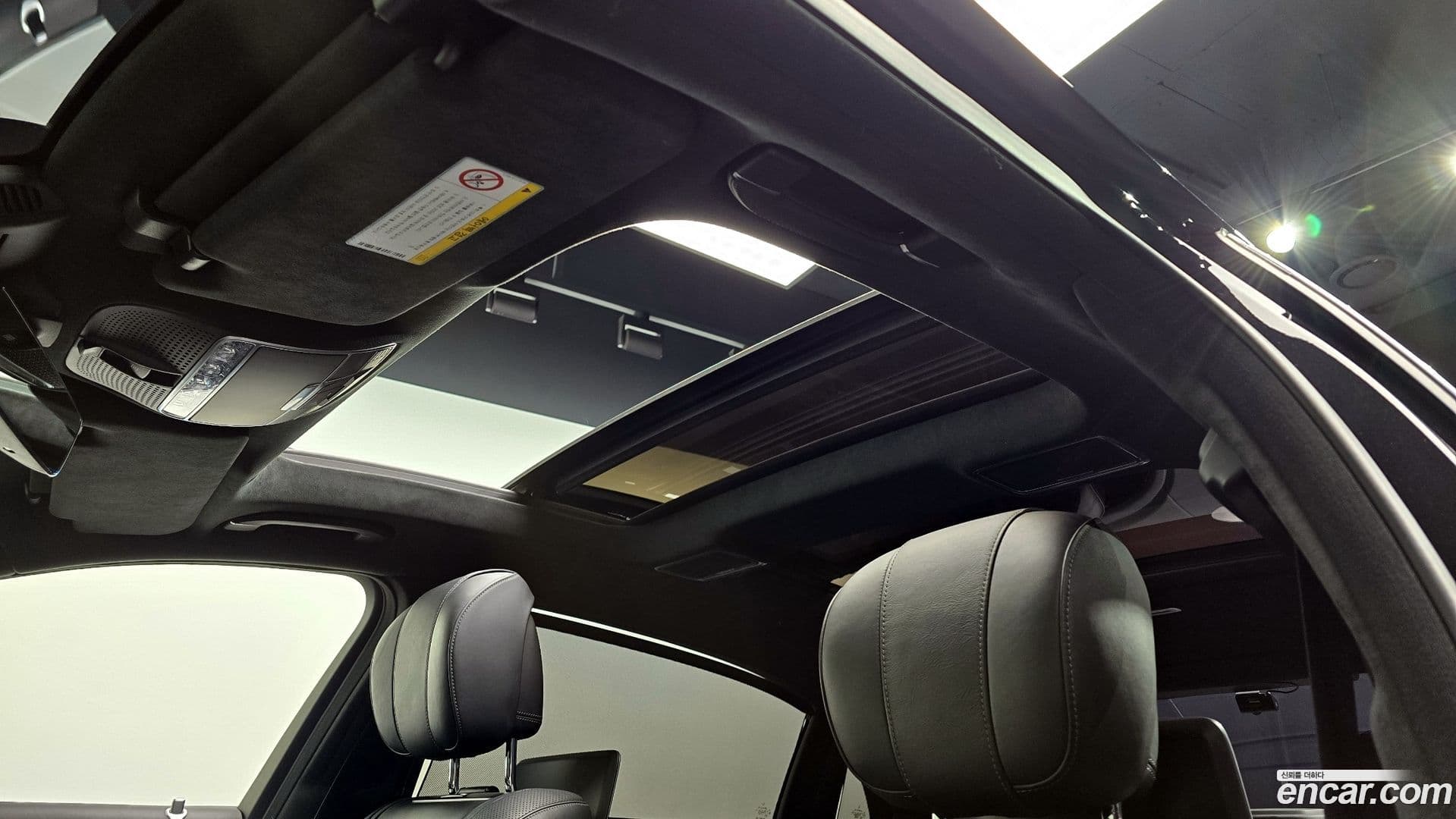 Main__Slider__Photo:S-Class Mercedes-Benz 2018.11-19