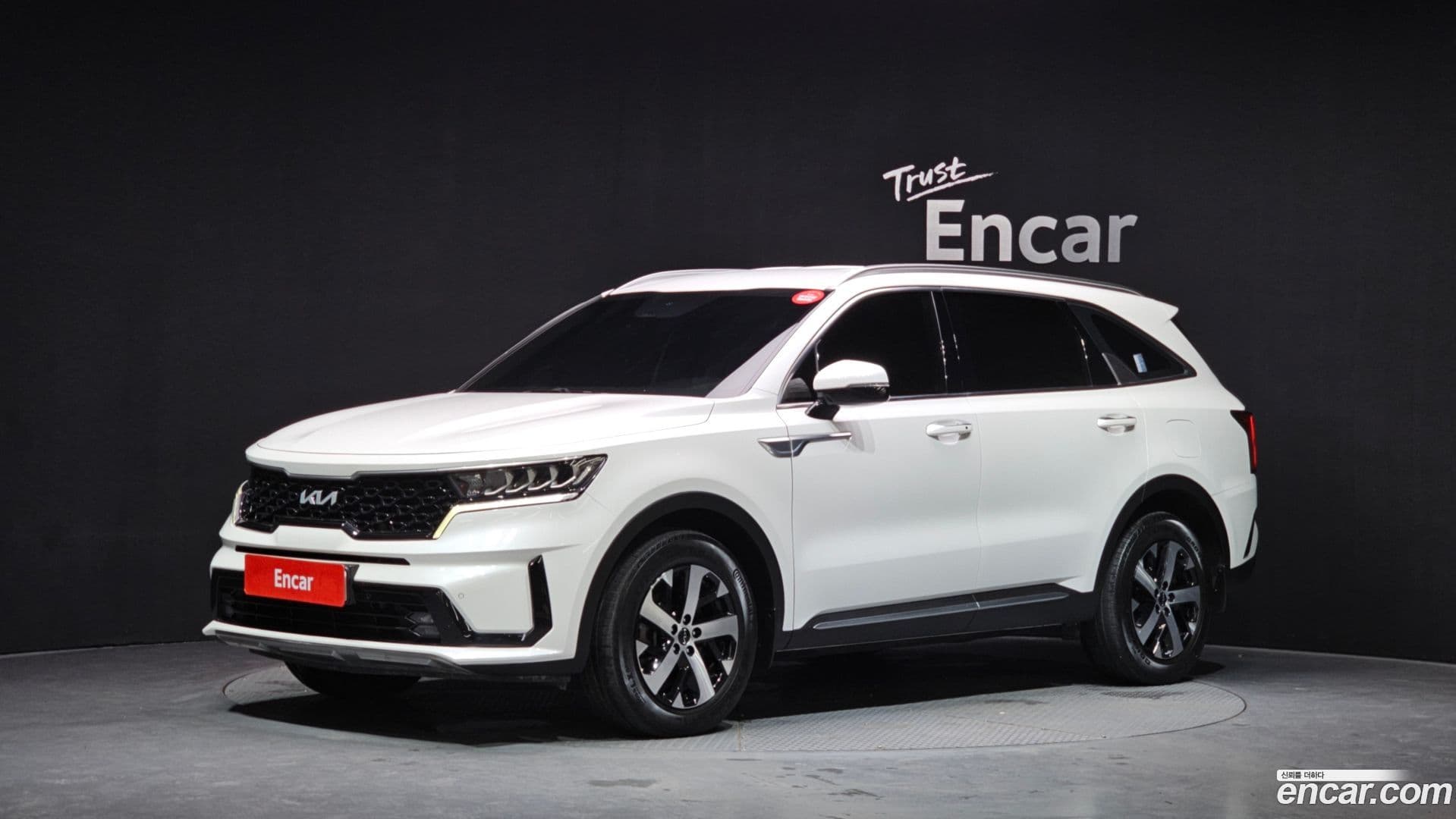 Main__Slider__Photo:Sorento Kia 2021.11-0