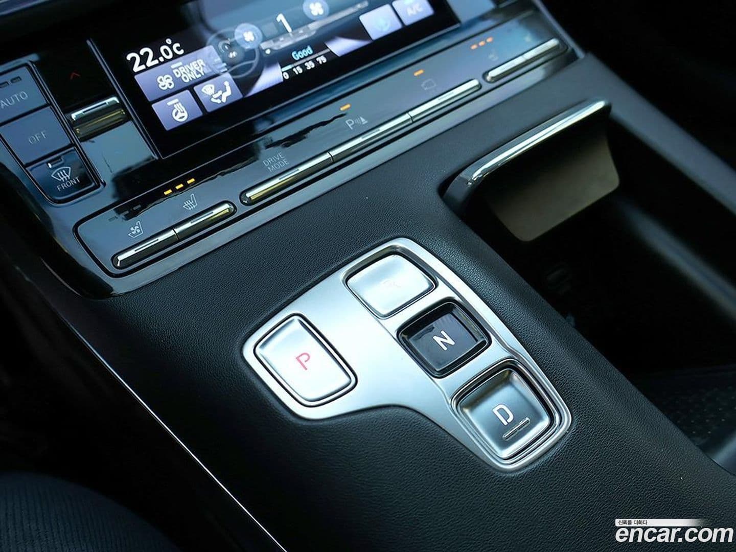 Main__Slider__Photo:Grandeur Hyundai 2022.6-8