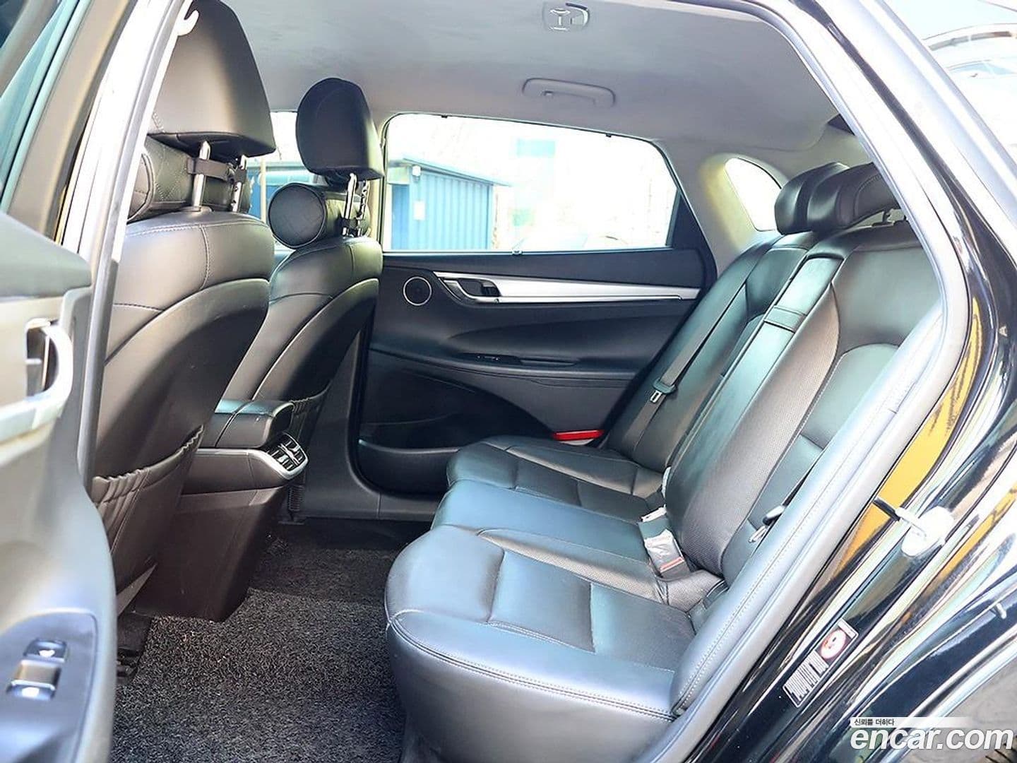 Main__Slider__Photo:Grandeur Hyundai 2022.6-9