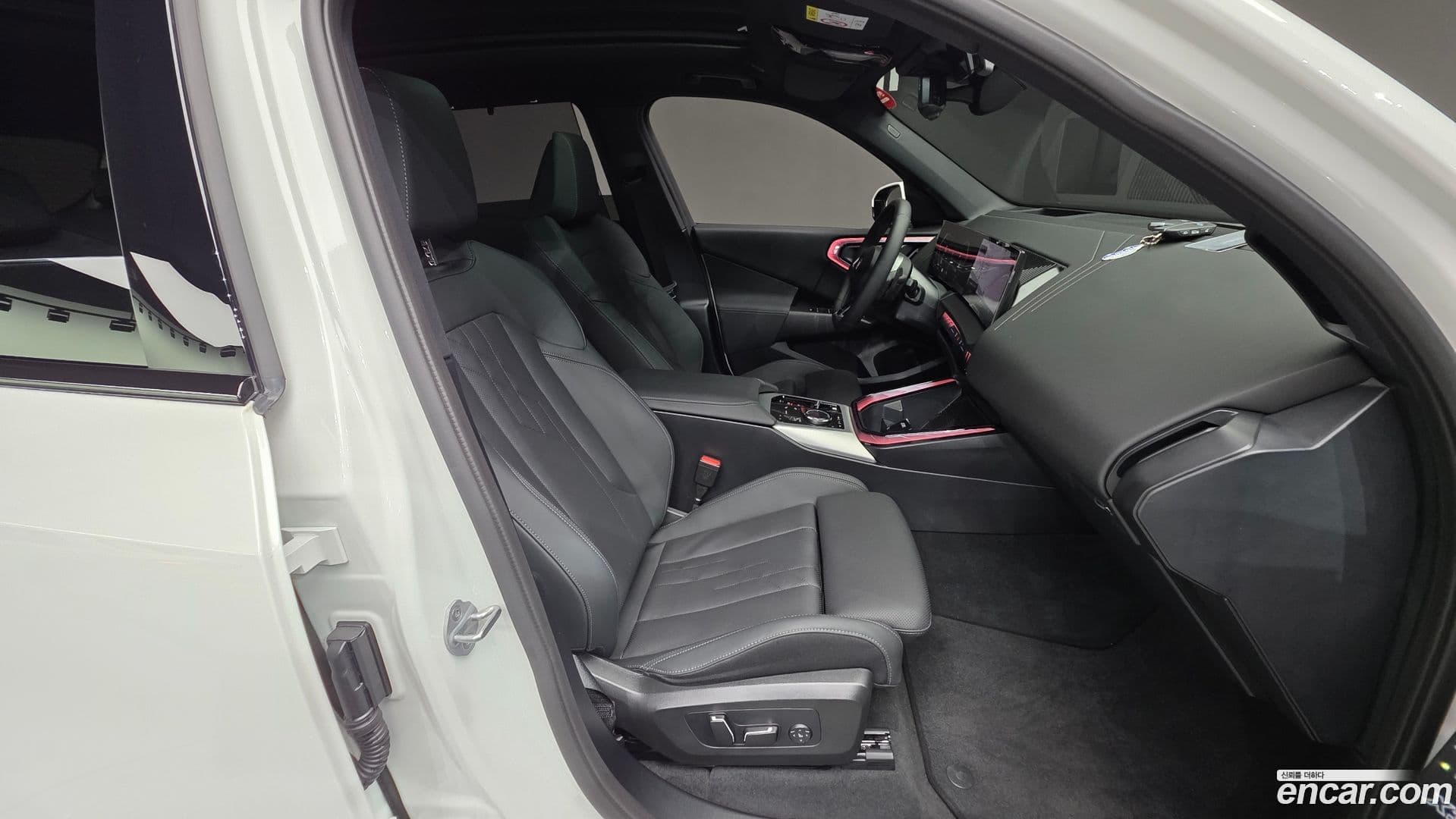 Main__Slider__Photo:X3 BMW 2025.8-9