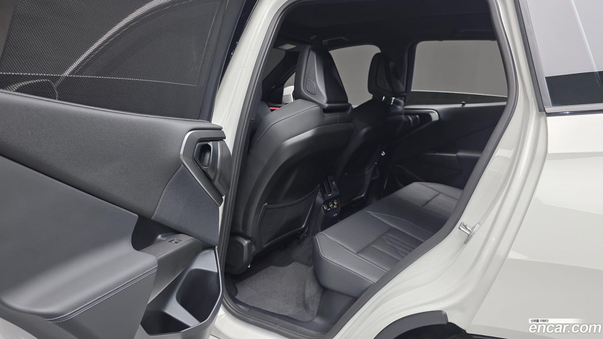 Main__Slider__Photo:X3 BMW 2025.8-16