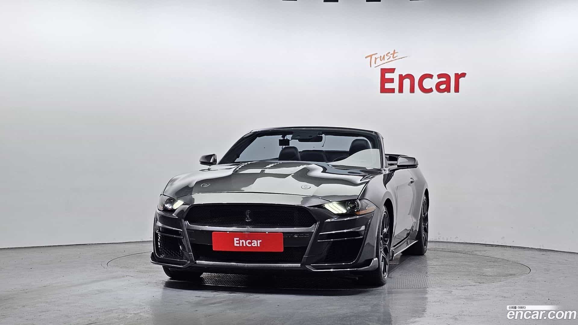 Mustang Ford 2020.3-OUTER-003