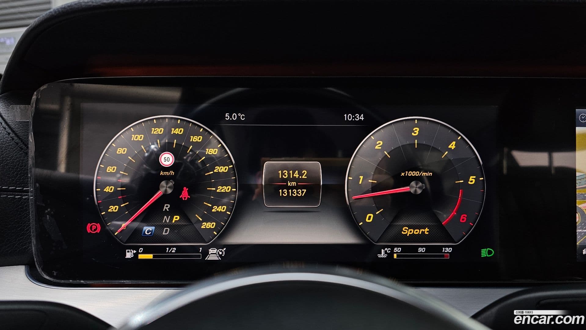 Main__Slider__Photo:CLS-Class Mercedes-Benz 2018.11-7