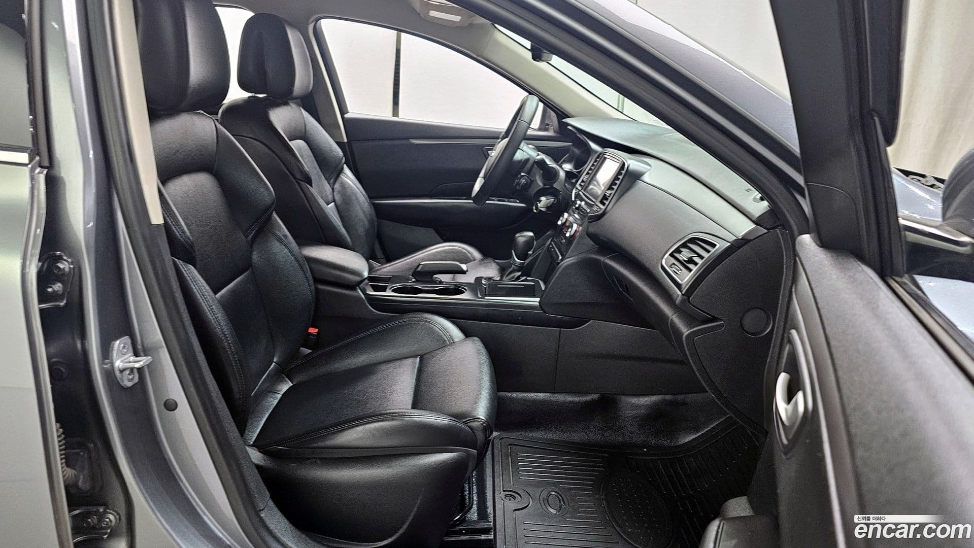 Main__Slider__Photo:SM6 Renault-KoreaSamsung 2018.5-9