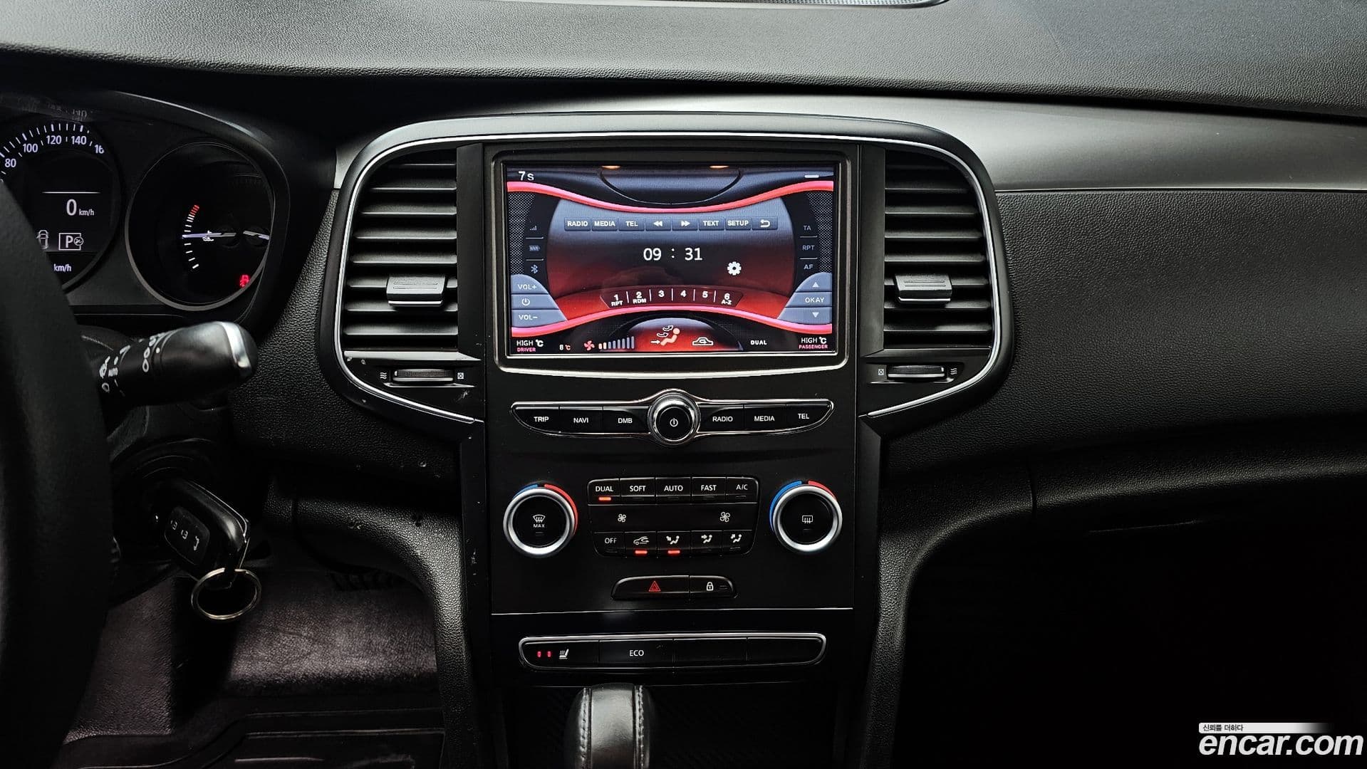 Main__Slider__Photo:SM6 Renault-KoreaSamsung 2018.5-14