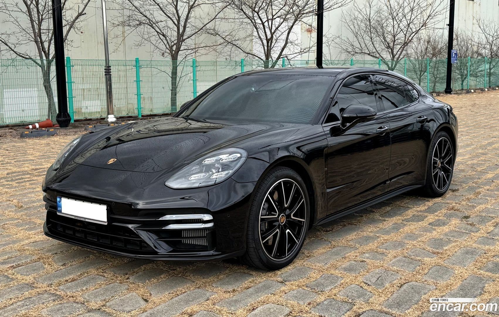 Main__Slider__Photo:Panamera Porsche 2021.2-5