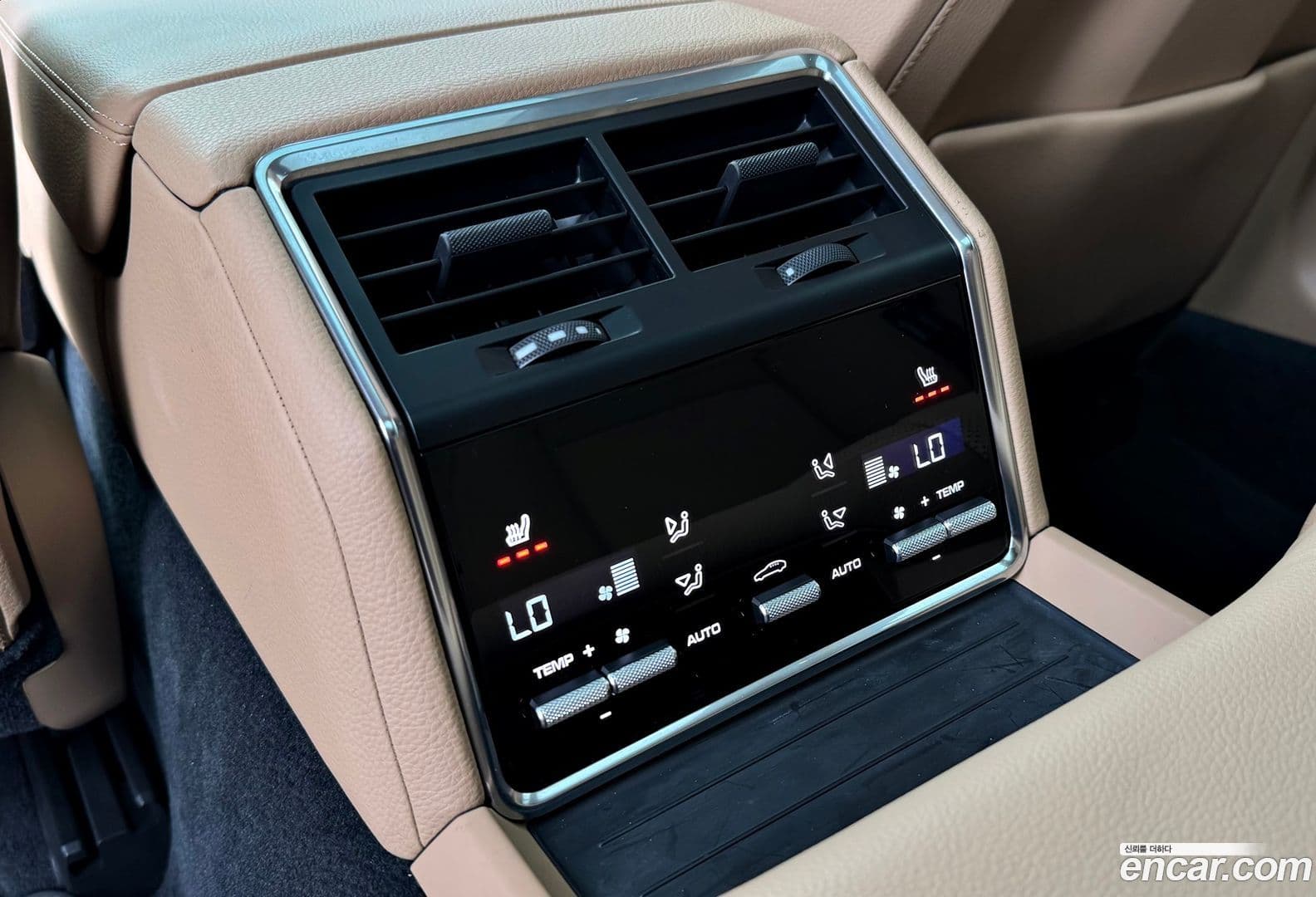 Main__Slider__Photo:Panamera Porsche 2021.2-17