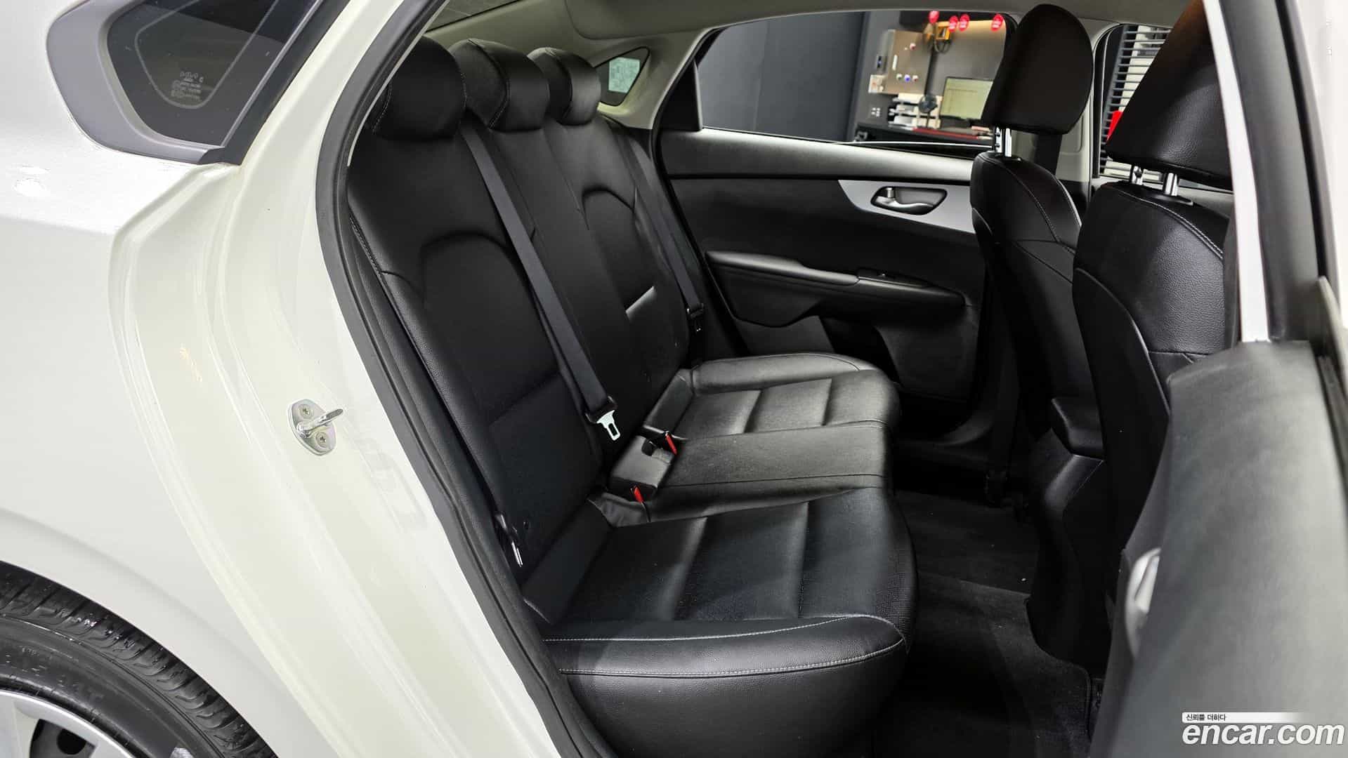 K3 Kia 2021.6-OPTION-016