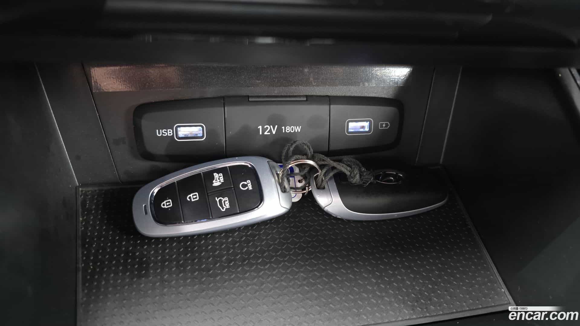 Tucson Hyundai 2022.7-OPTION-024