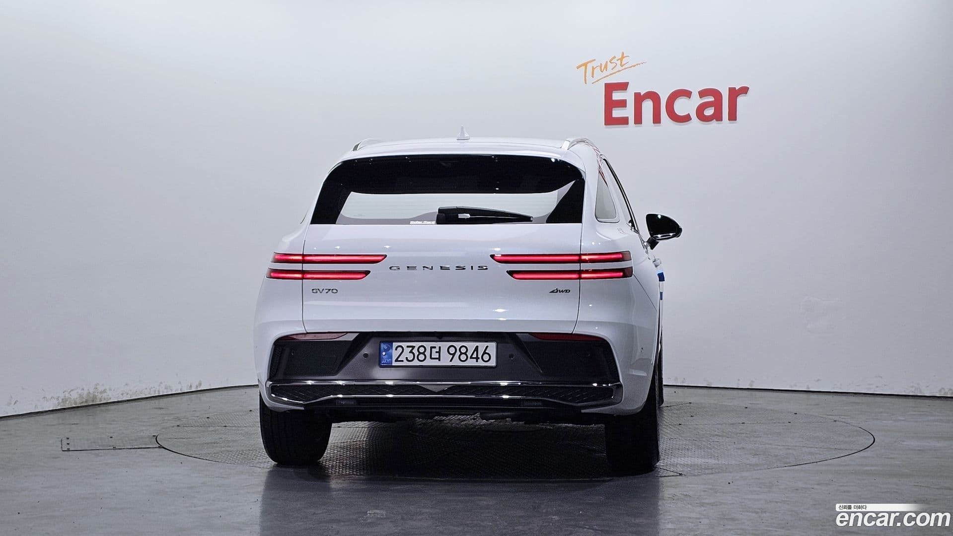 Main__Slider__Photo:GV70 Genesis 2025.2-3