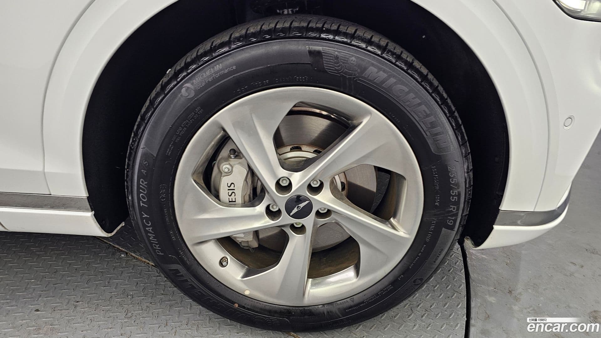 Main__Slider__Photo:GV70 Genesis 2025.2-4