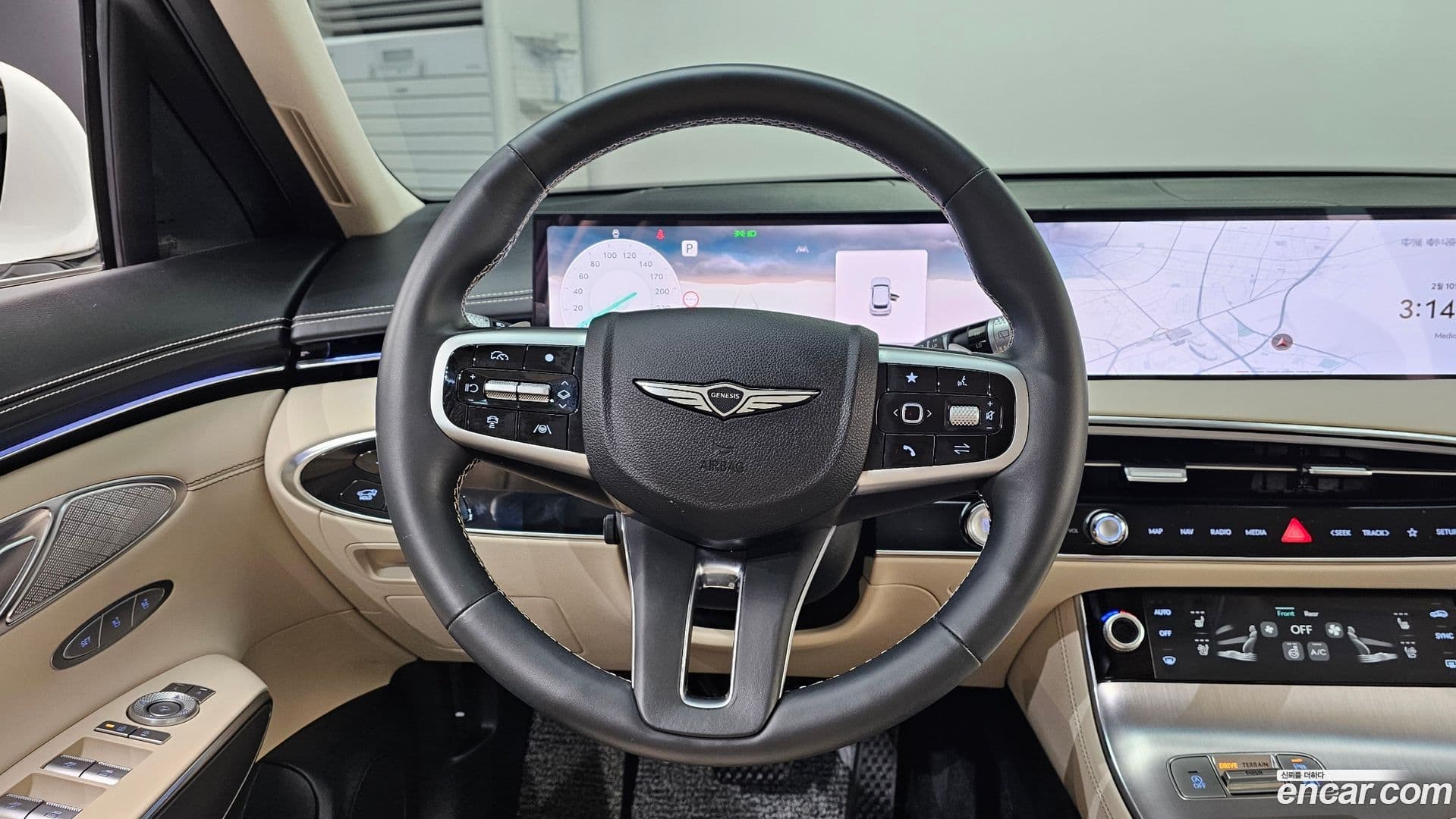 Main__Slider__Photo:GV70 Genesis 2025.2-12