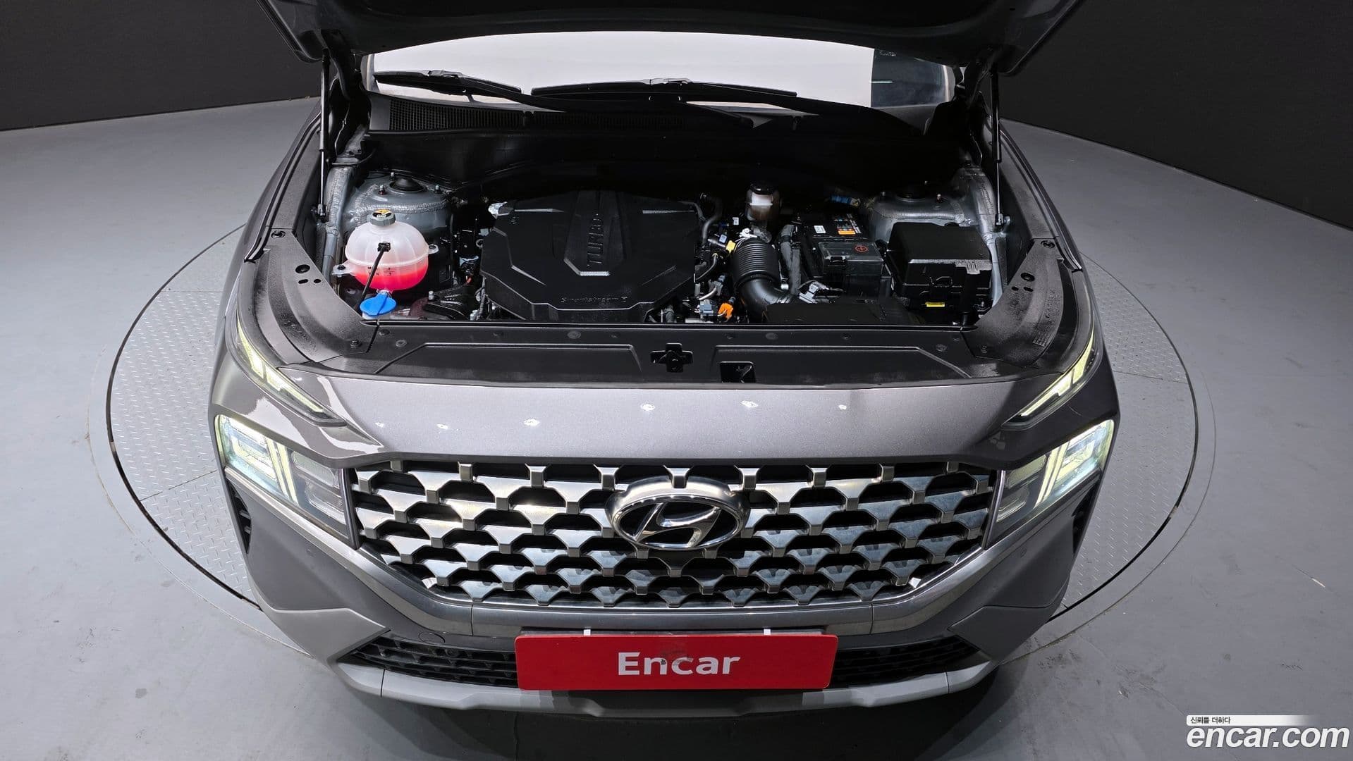 Main__Slider__Photo:Santafe Hyundai 2022.11-5