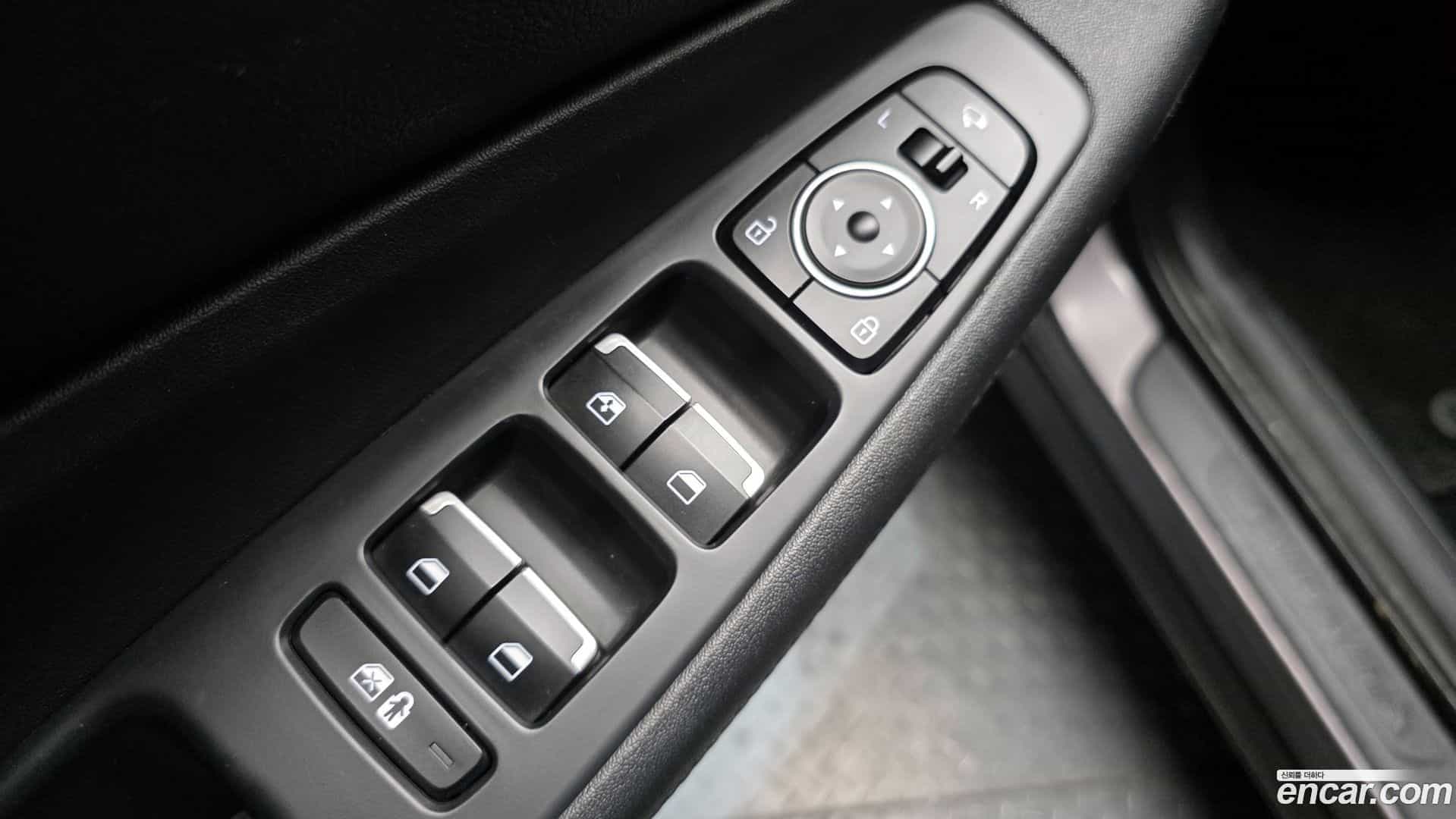 Santafe Hyundai 2022.11-OPTION-018