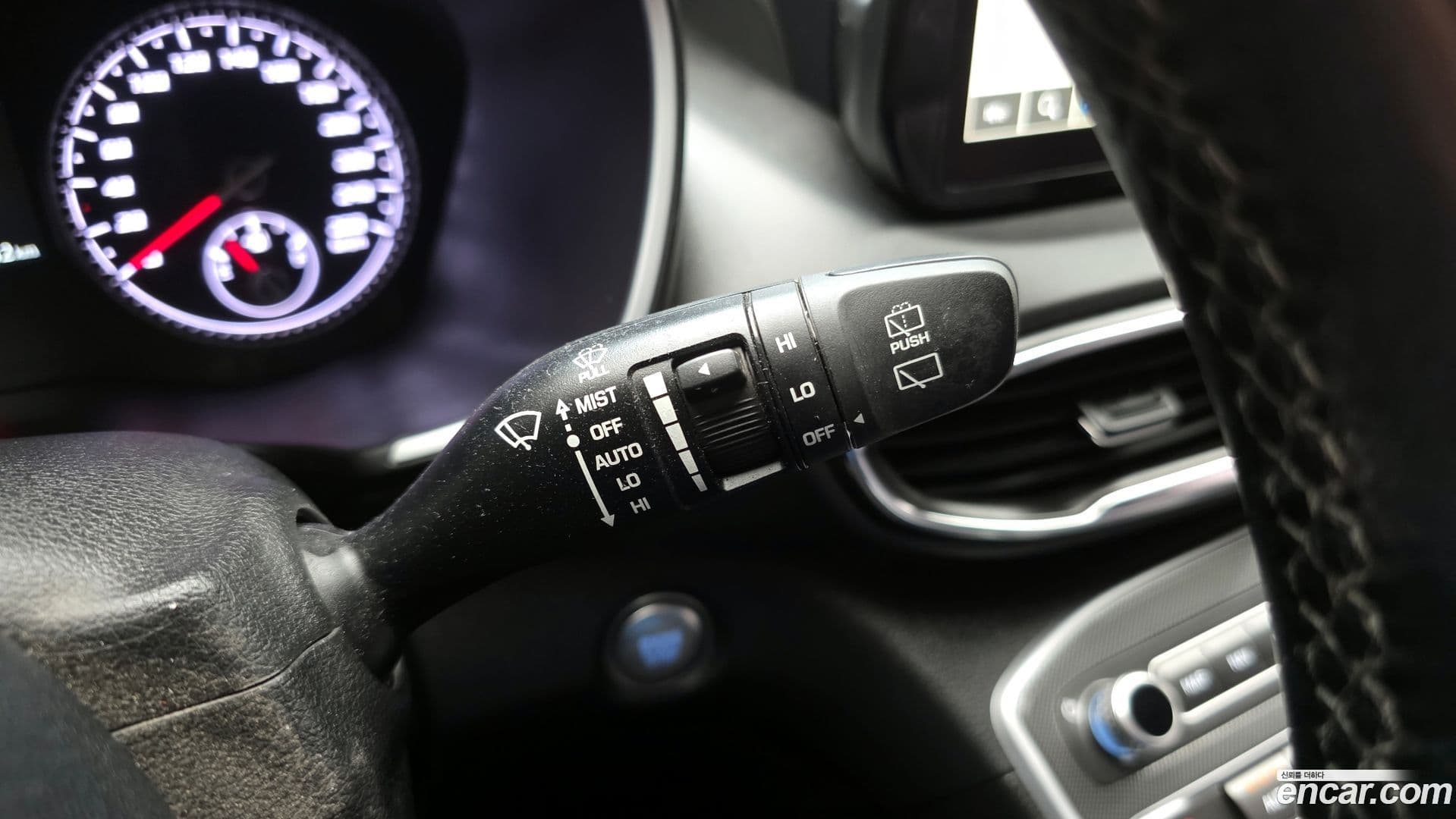 Main__Slider__Photo:Santafe Hyundai 2022.11-15