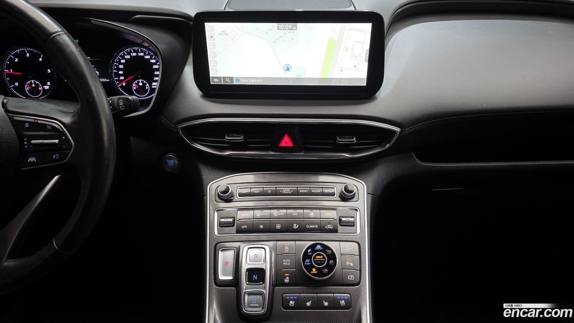 Main__Slider__Photo:Santafe Hyundai 2022.11-17