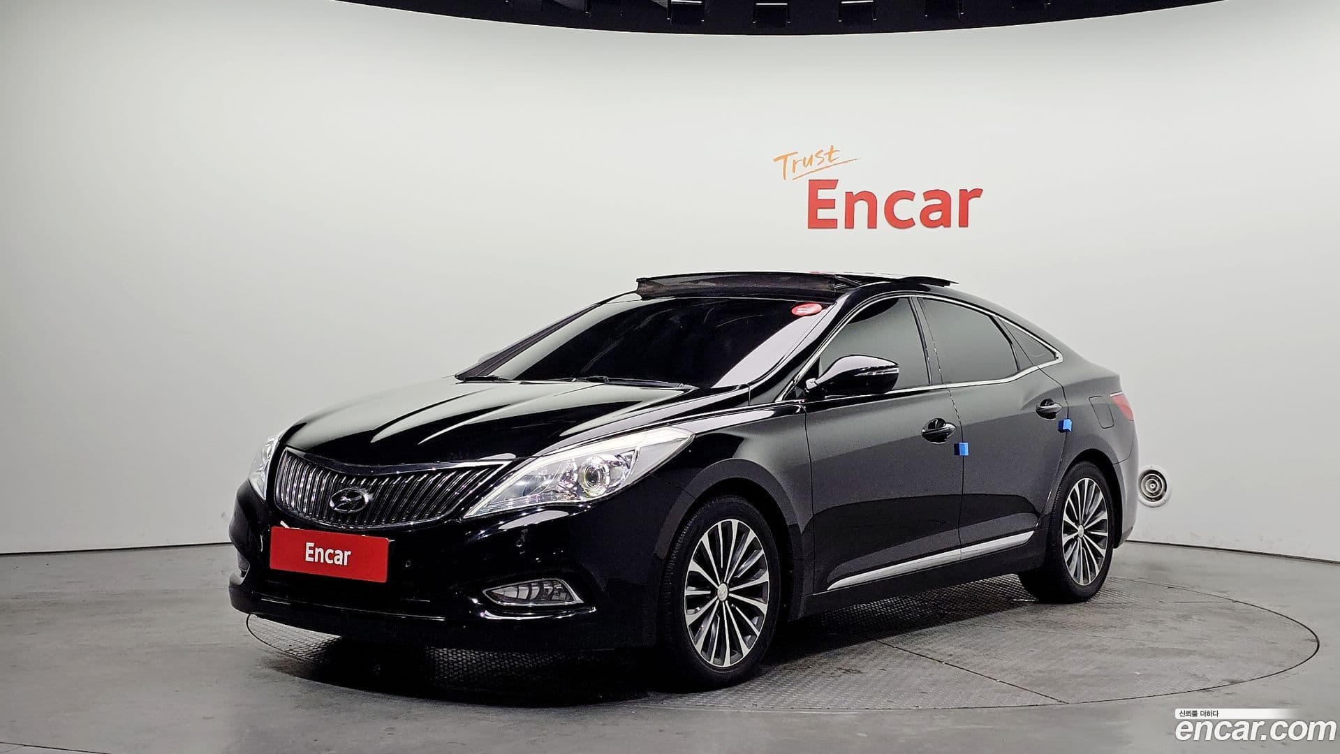 Main__Slider__Photo:Grandeur Hyundai 2014.0-0