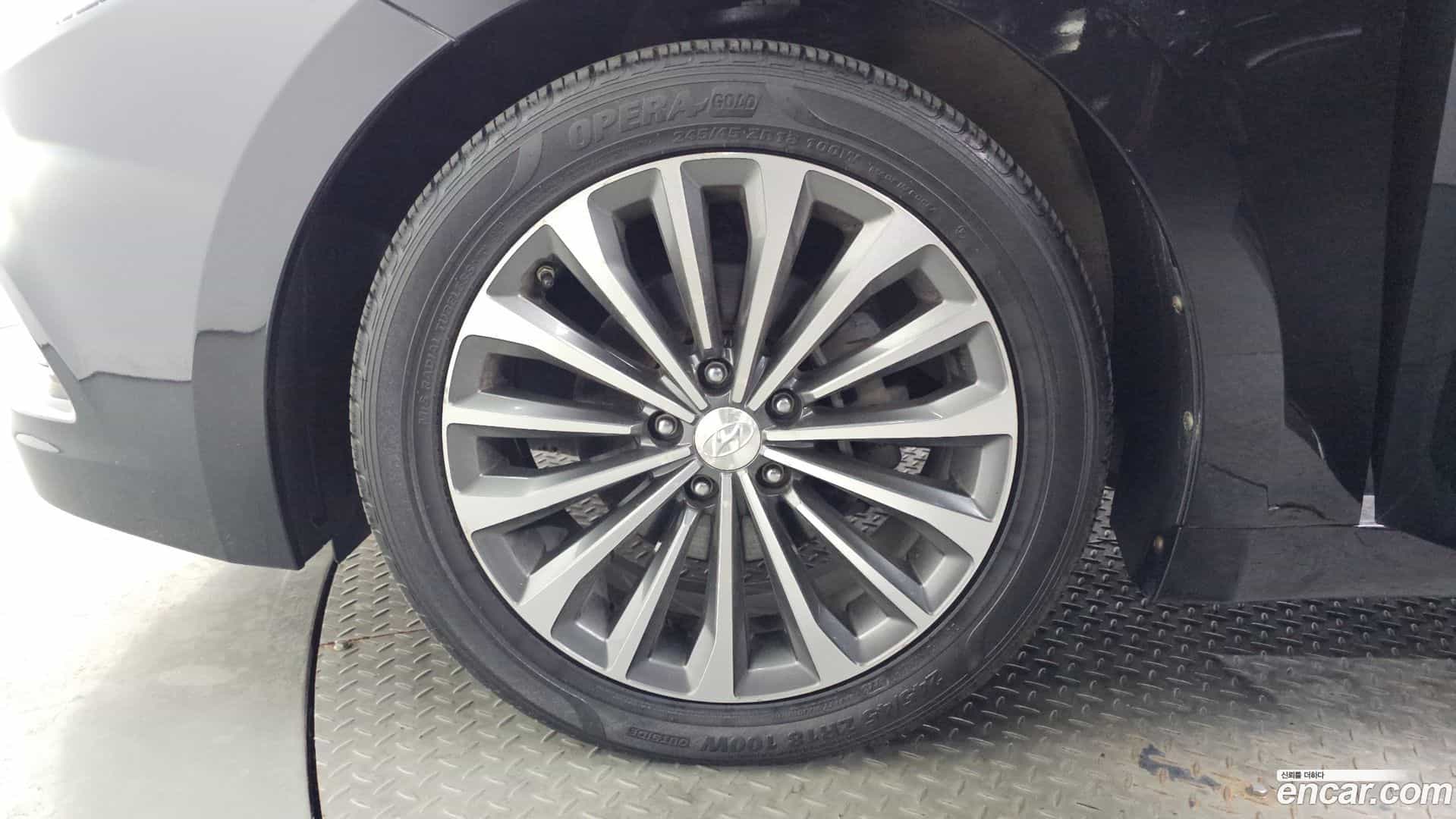 Grandeur Hyundai 2014.0-OUTER-005