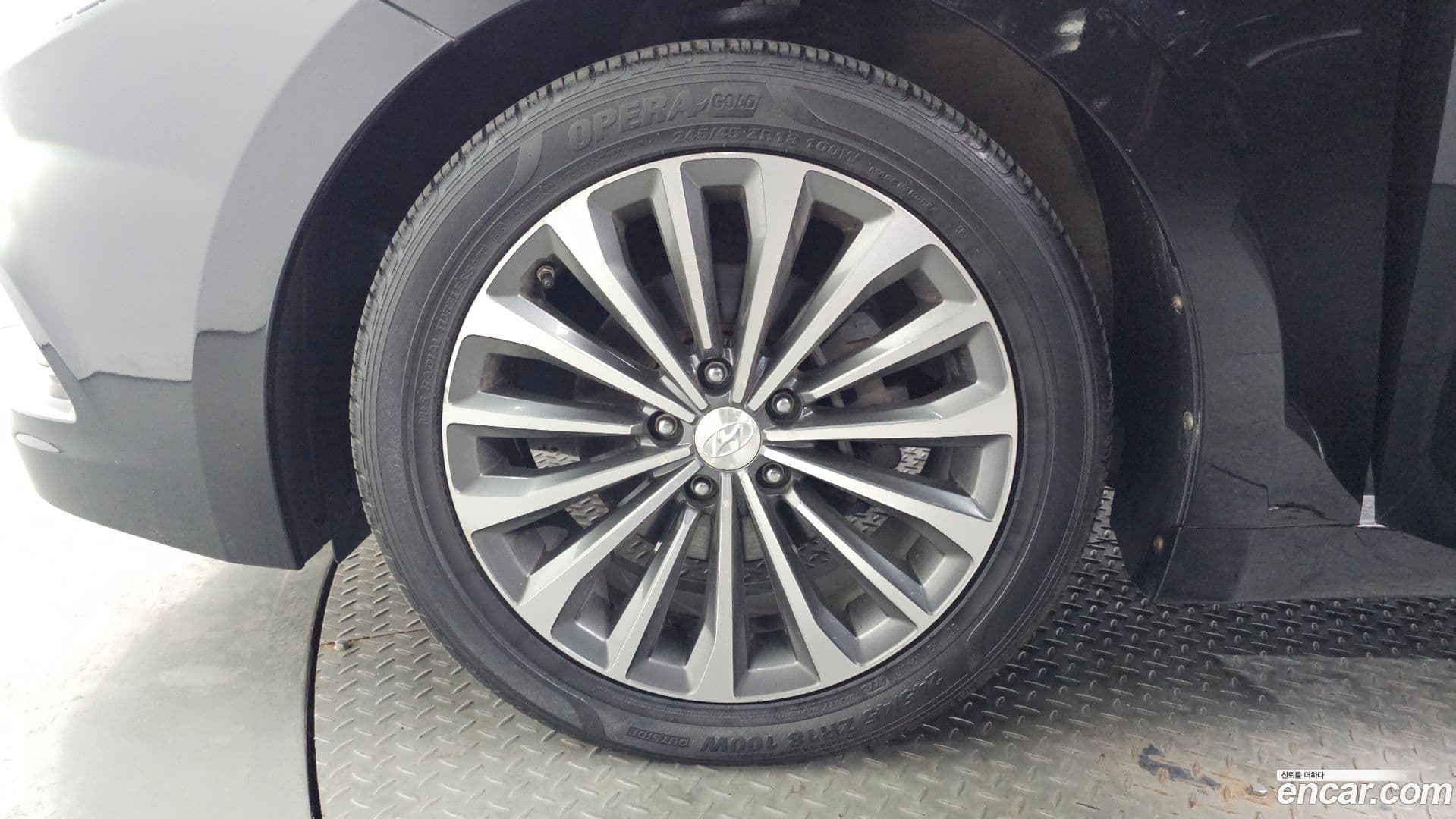 Main__Slider__Photo:Grandeur Hyundai 2014.0-4