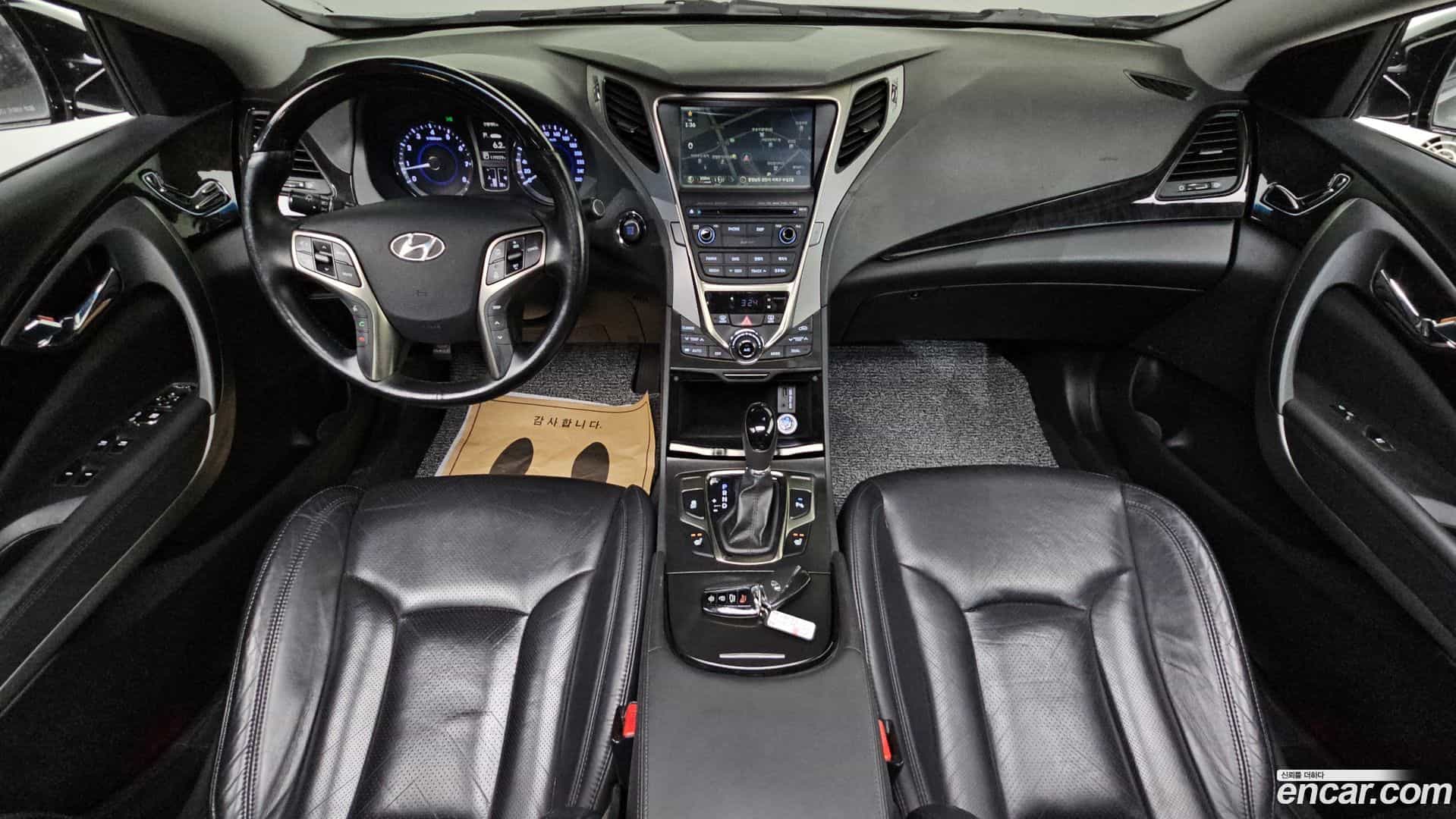 Grandeur Hyundai 2014.0-INNER-007