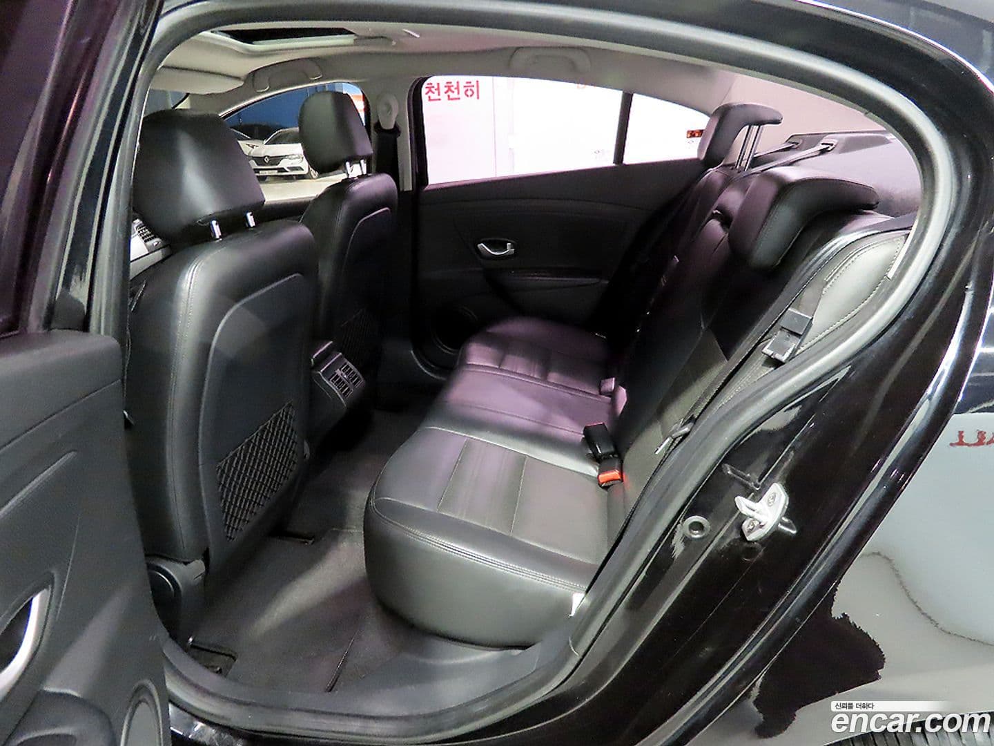 Main__Slider__Photo:SM3 Renault-KoreaSamsung 2017.9-6