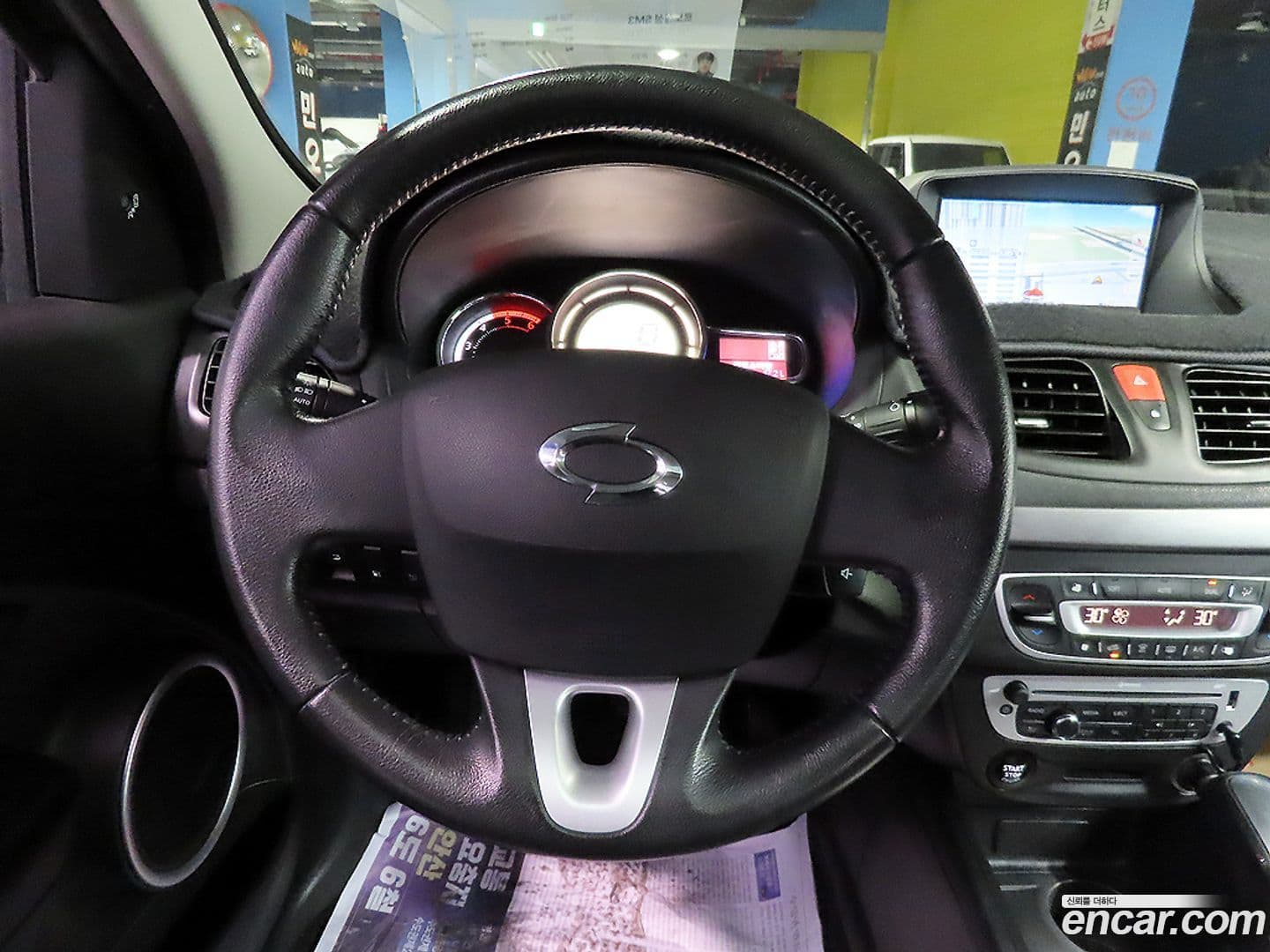 Main__Slider__Photo:SM3 Renault-KoreaSamsung 2017.9-9