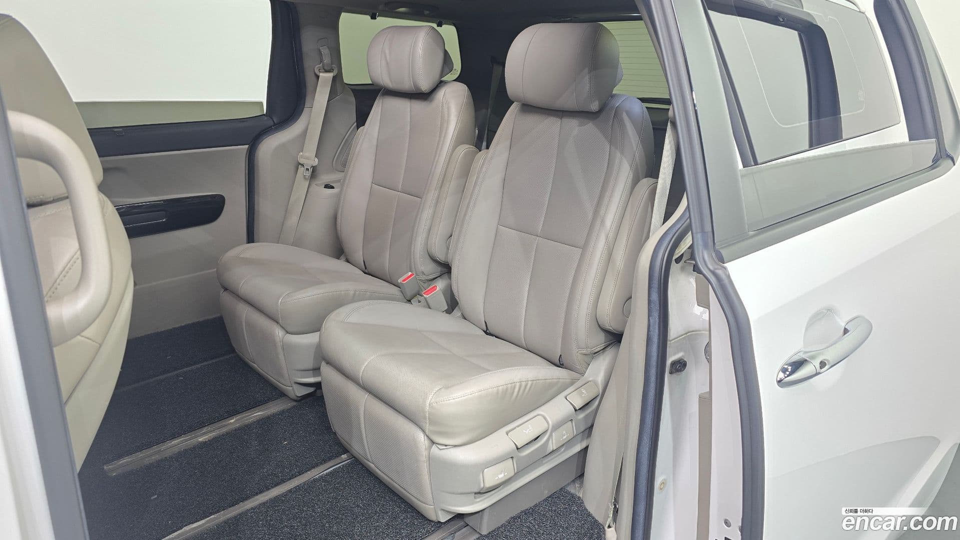 Main__Slider__Photo:Canival Kia 2019.5-10