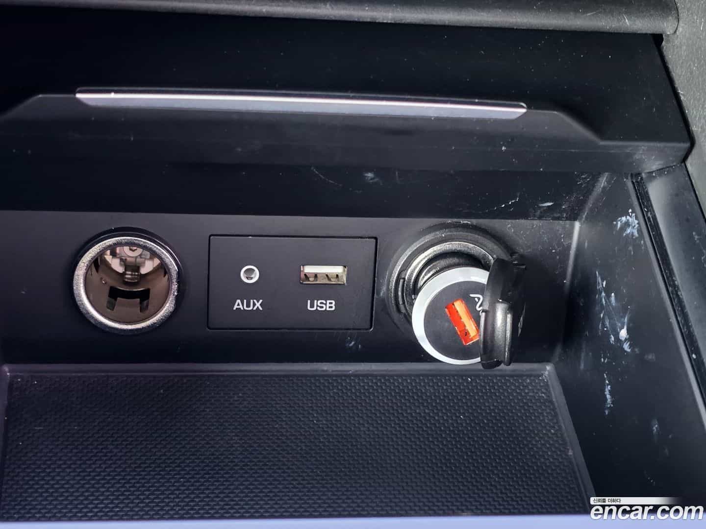 AVANTE Hyundai 2015.11-OPTION-020