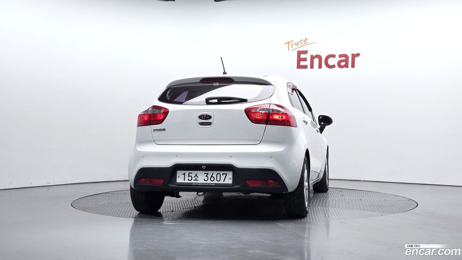 Main__Slider__Photo:pride Kia 2012.4-3