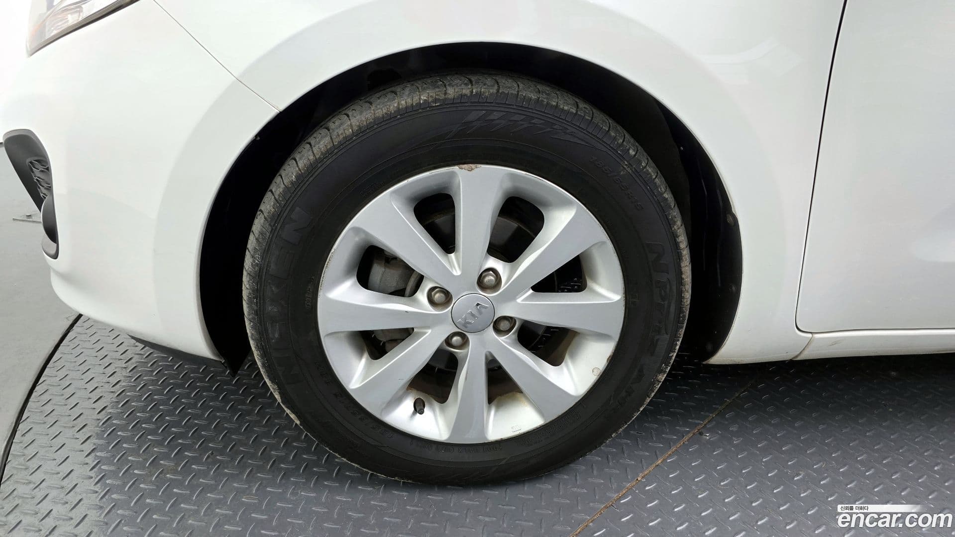 Main__Slider__Photo:pride Kia 2012.4-4