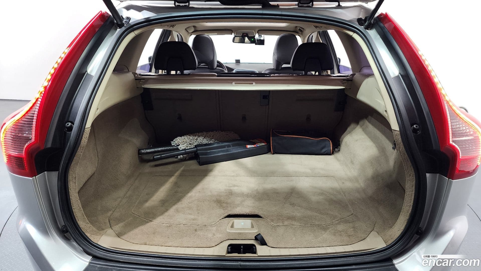 Main__Slider__Photo:XC60 Volvo 2011.4-19