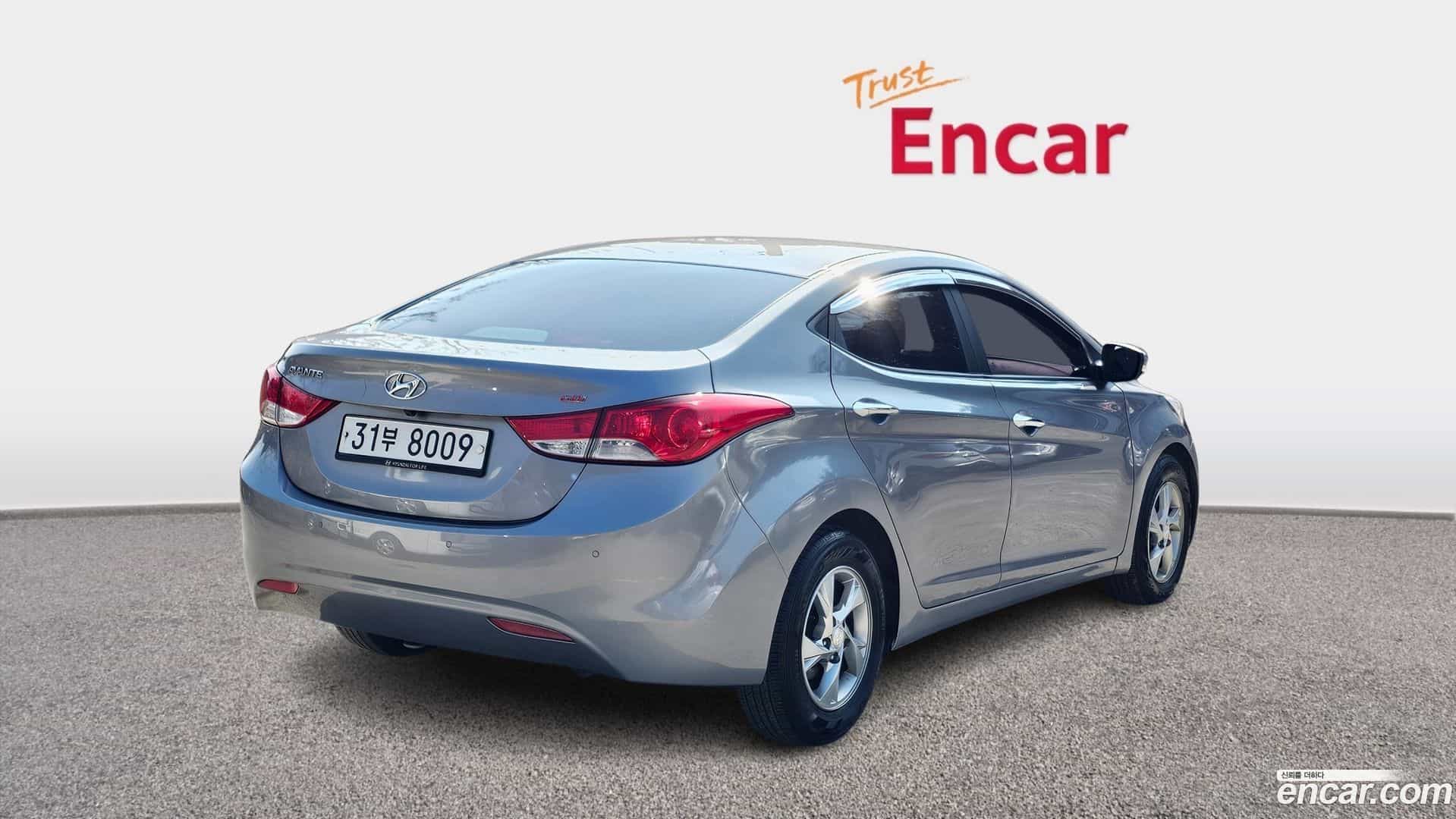 AVANTE Hyundai 2012.9-OUTER-002