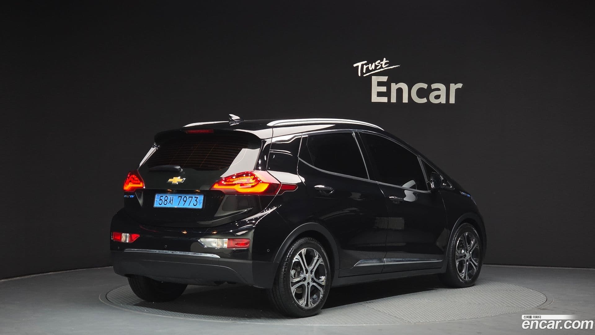 Main__Slider__Photo:Bolt EV ChevroletGMDaewoo 2021.5-1