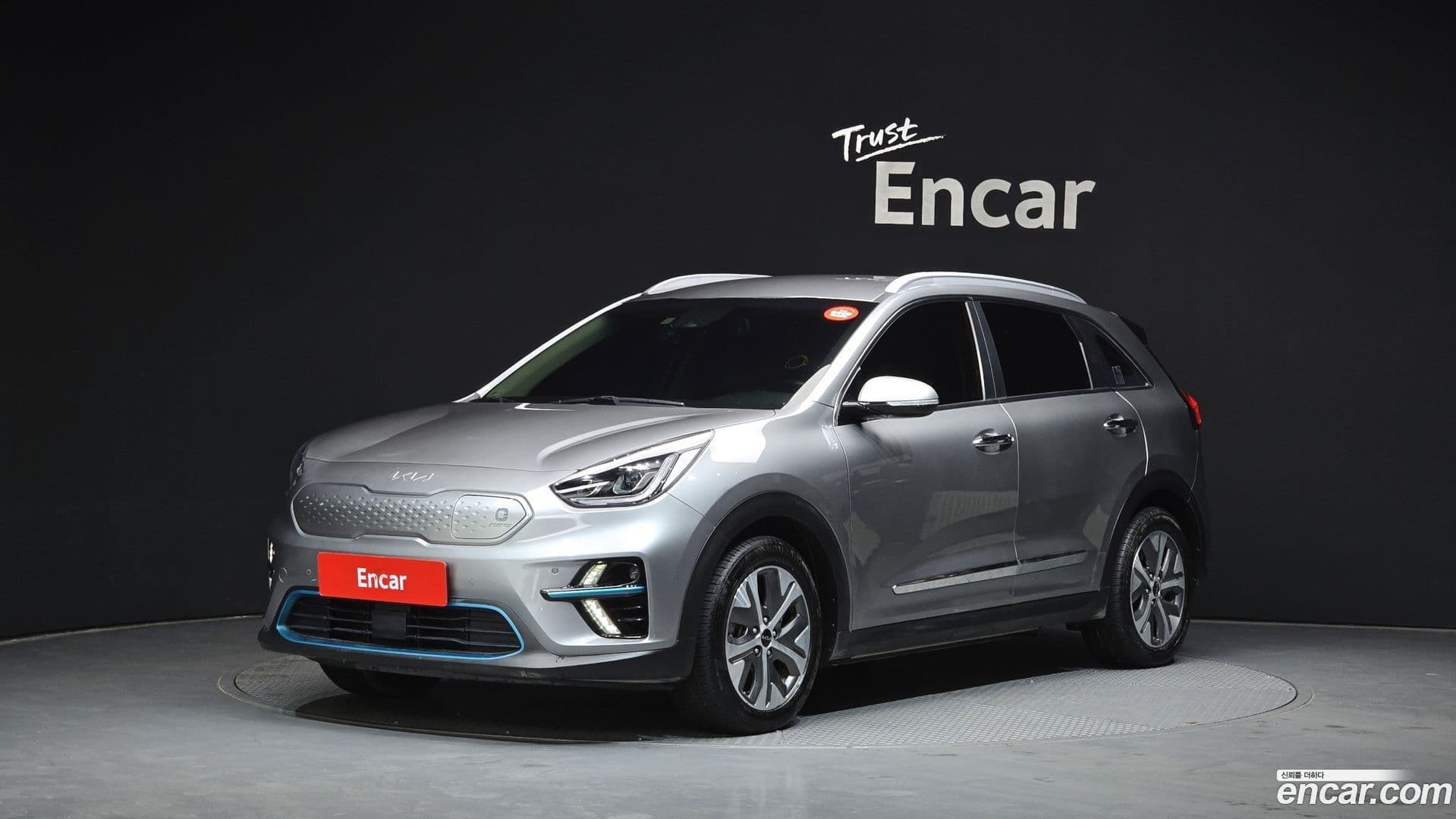 Main__Slider__Photo:Niro Kia 2021.9-0