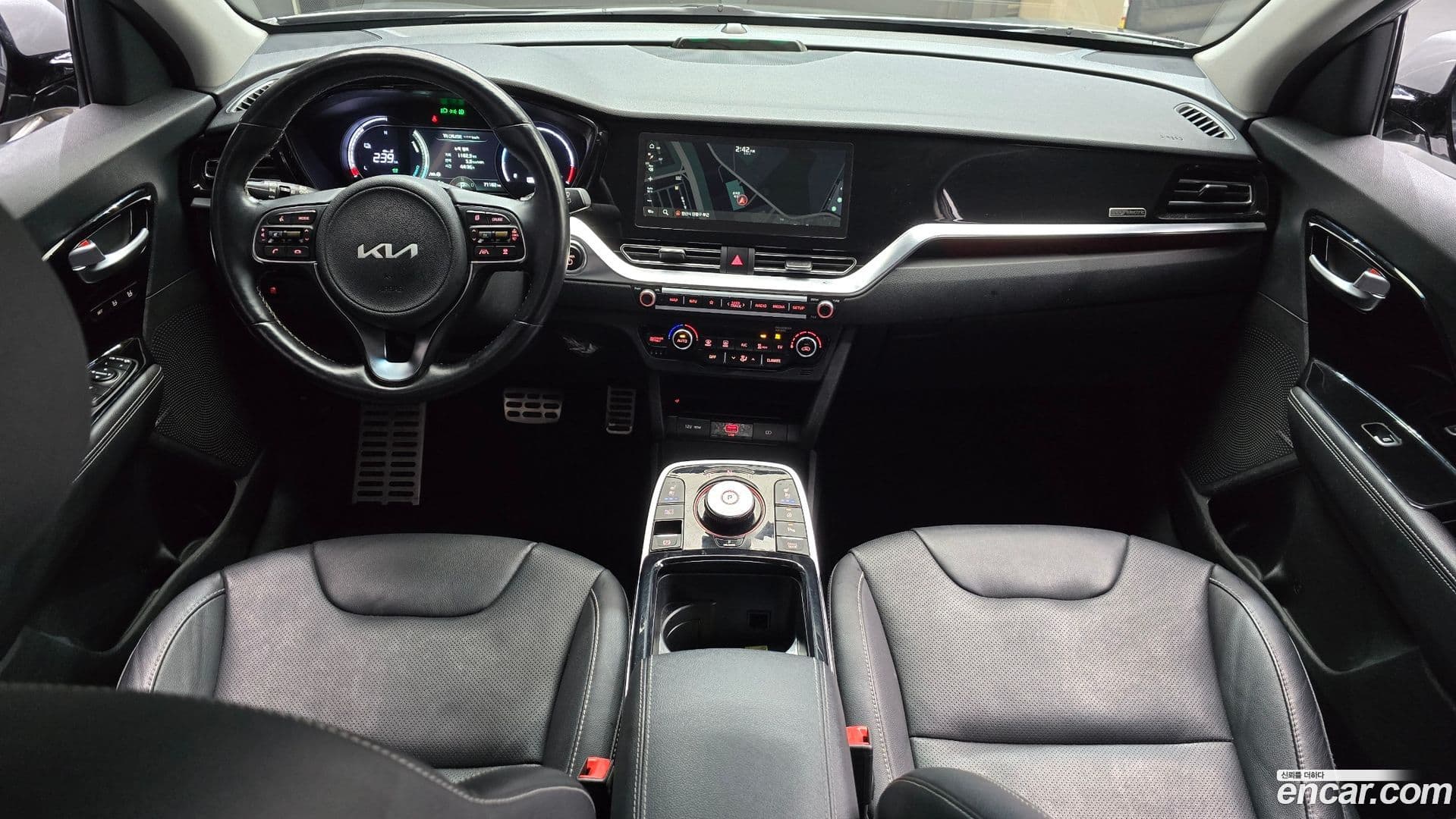 Main__Slider__Photo:Niro Kia 2021.9-6