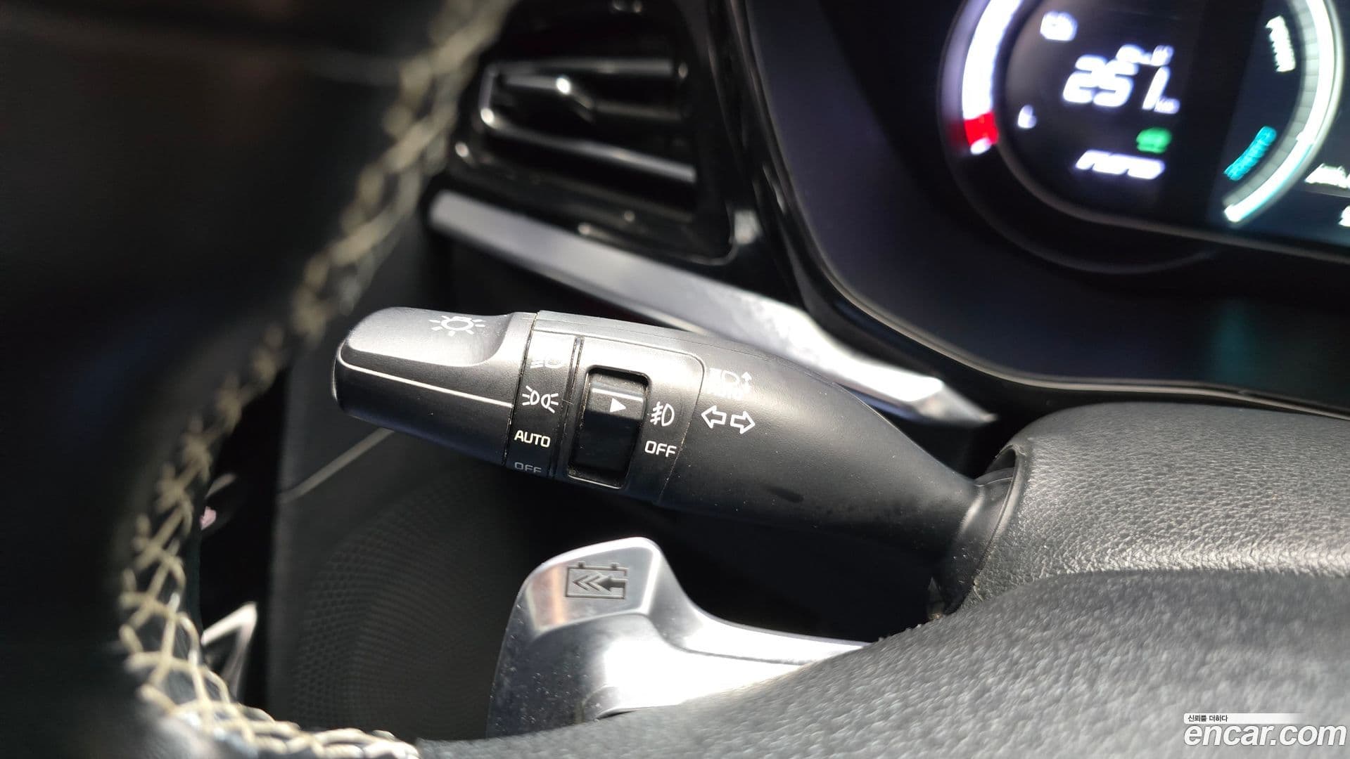 Main__Slider__Photo:Niro Kia 2021.9-15