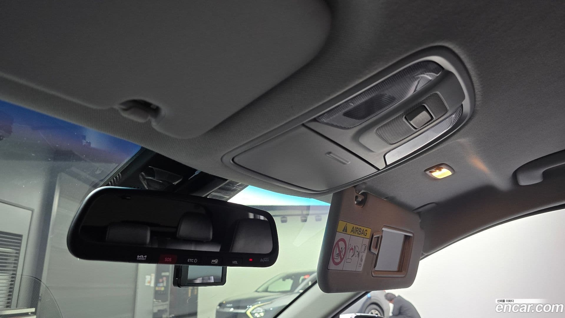 Main__Slider__Photo:Niro Kia 2021.9-18