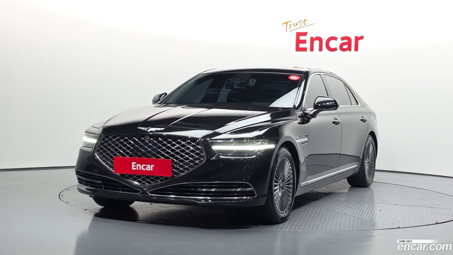 Main__Slider__Photo:G90 Genesis 2019.7-0