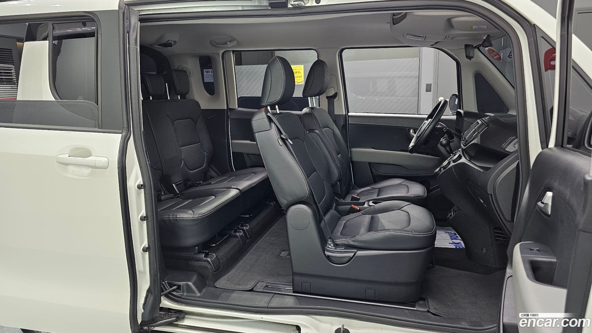 Main__Slider__Photo:RAY Kia 2022.11-11