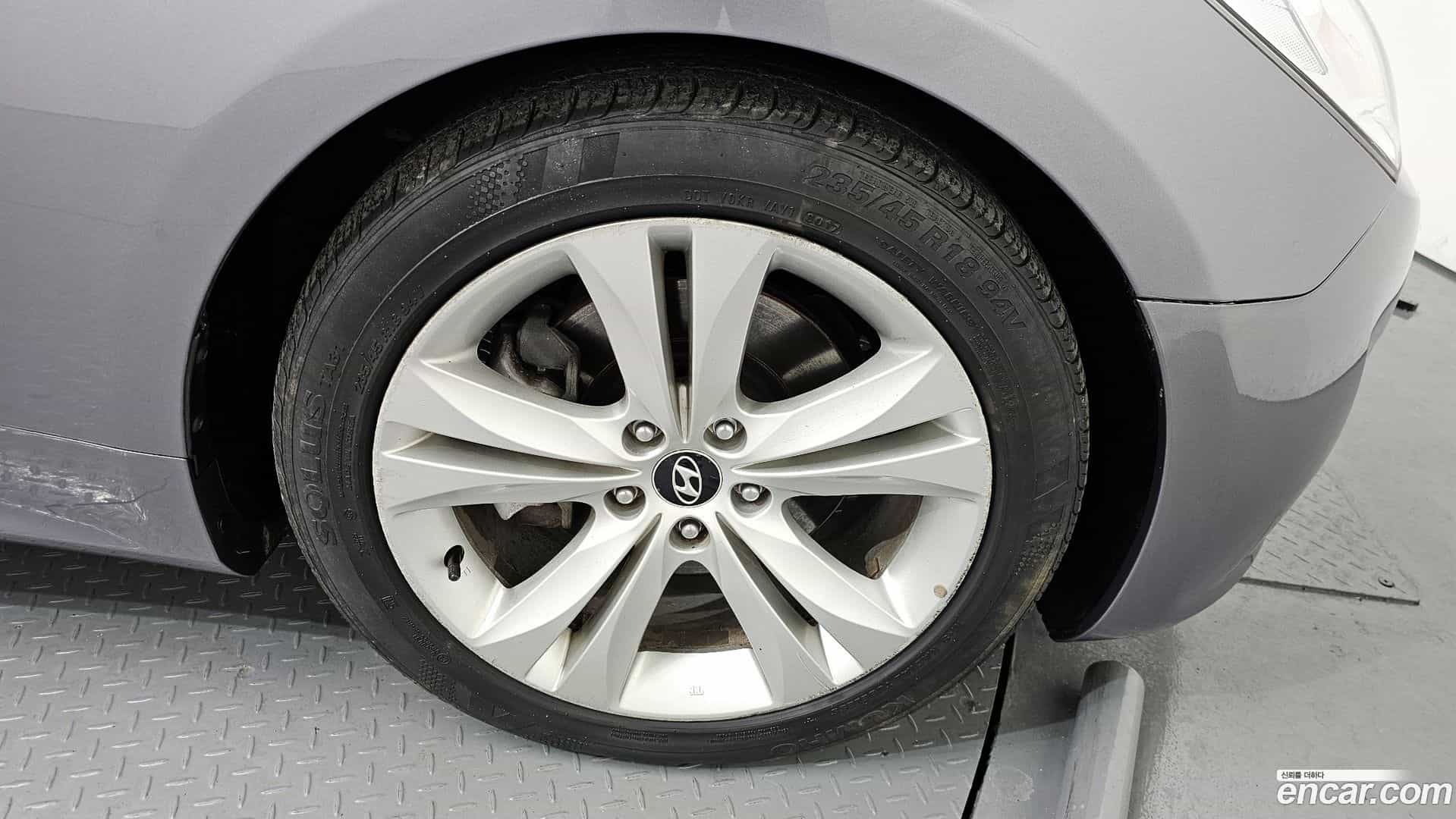 Genesis Hyundai 2010.2-OUTER-005