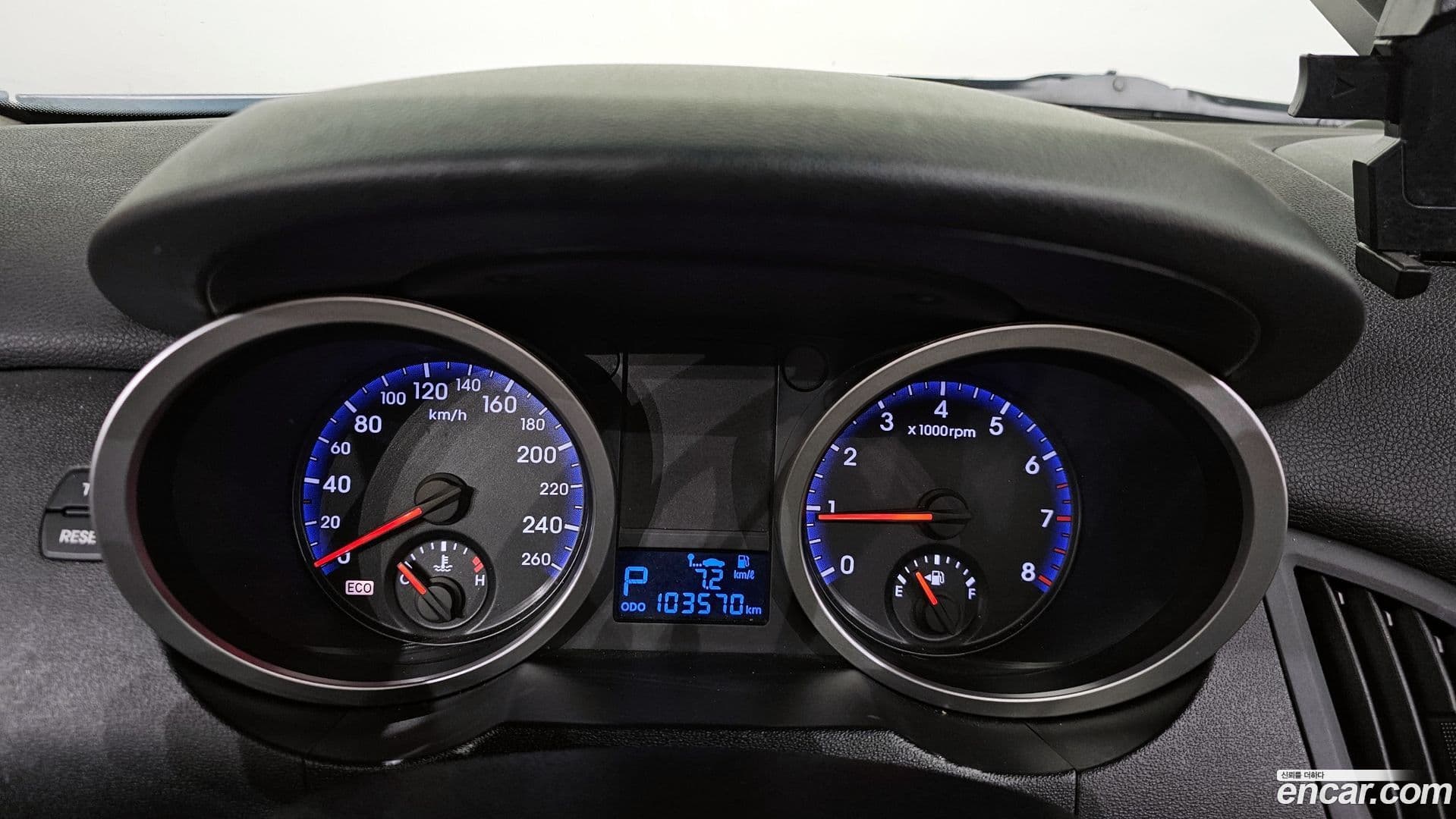 Main__Slider__Photo:Genesis Hyundai 2010.2-7